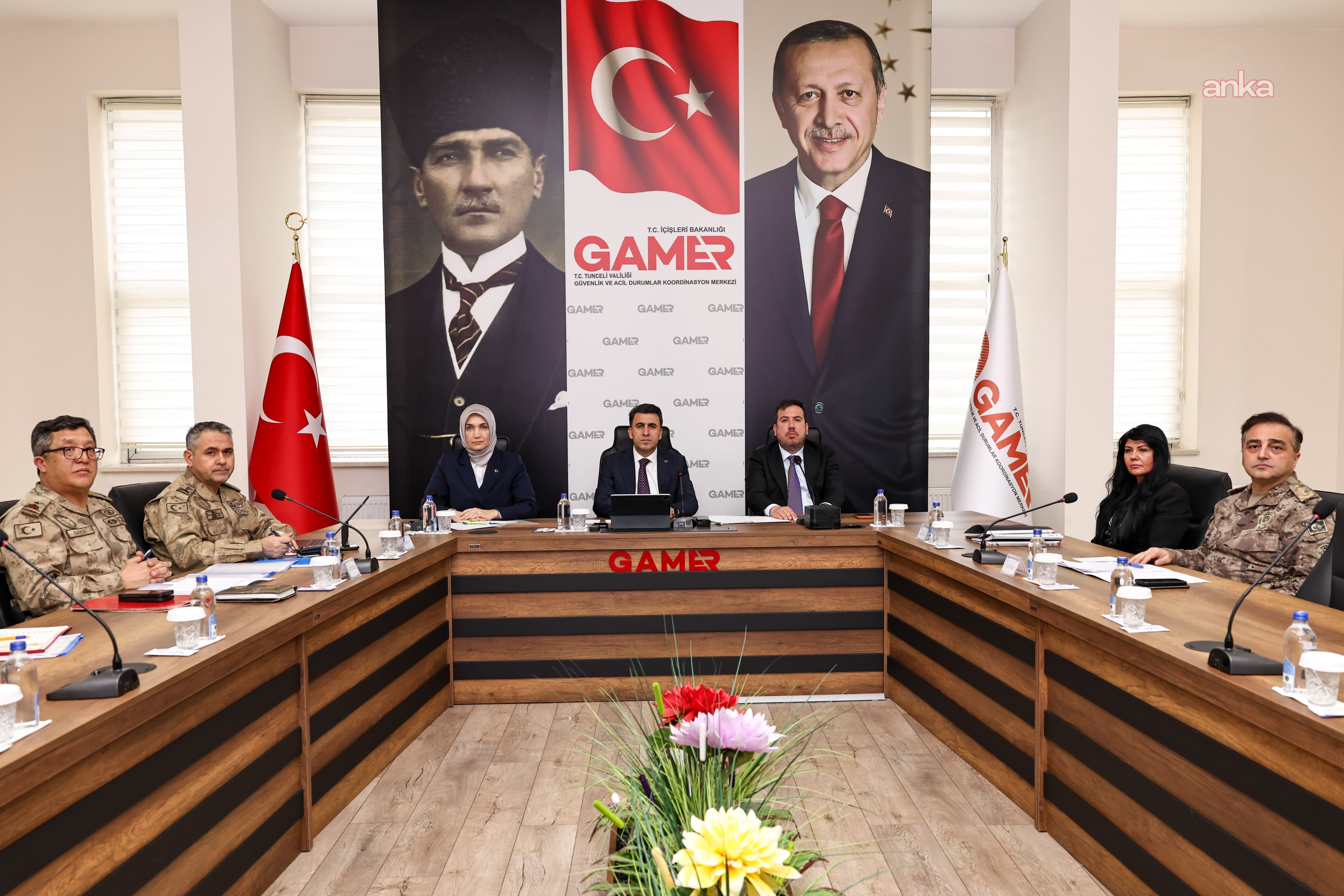 Tunceli Valiliği'nde "Gülistan Doku" toplantısı: Hukuk ve kamu düzeninden taviz verilmeden gerekli tüm adımlar atılacaktır
