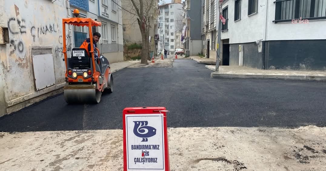 Bandırma Belediyesi, ilçe genelinde yaşam kalitesini artırmak için faaliyetlerini sürdürüyor