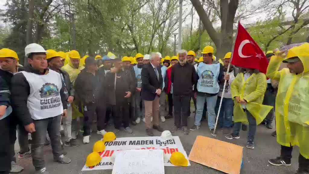 Doruk Madencilik işçileri Kurtuluş Parkı'nda... CHP'li Bakırlıoğlu, TMSF ve bakanlıklara çağrı yaparak işçilerin mağduriyetinin giderilmesini istedi