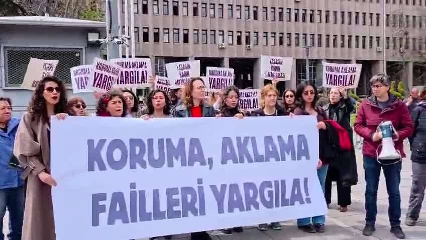"Uyuşturucu ihbarı var" diyerek evine girdiği kadına cinsel saldırıda bulunduğu iddia edilen polis, tutuklu kaldığı süre göz önünde bulundurularak tahliye edildi