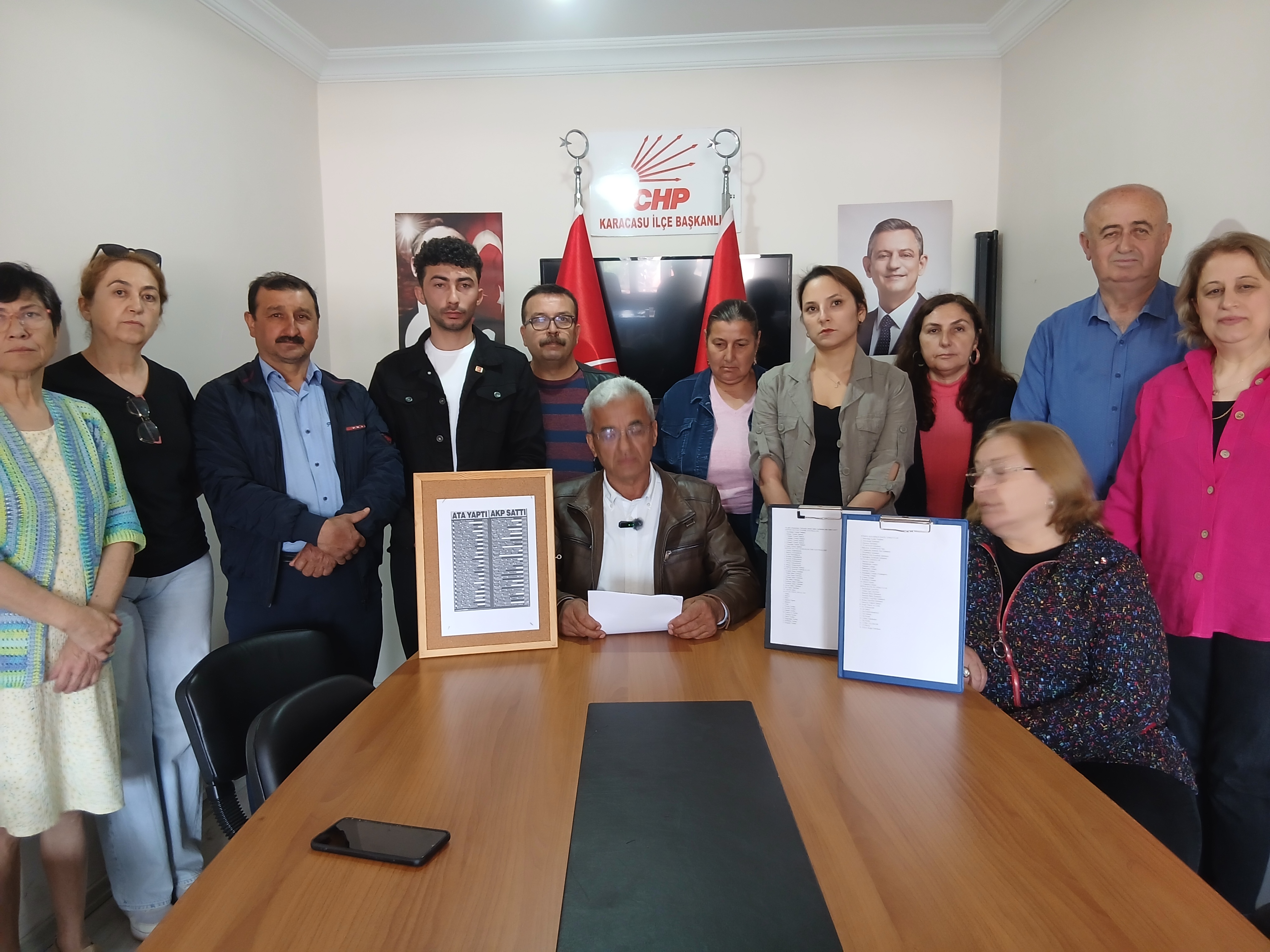 CHP Karacasu İlçe Başkanı Gümüş: "Ekonomiyi iki kelimeyle özetleyeyim: Marul 80, domates 200 lira"