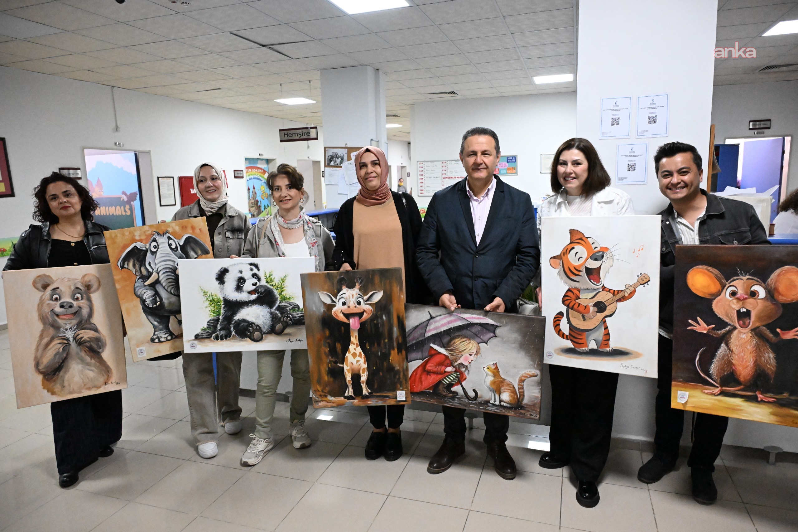Manisa Büyükşehir Belediyesi MASMEK kursiyerlerinden hasta miniklere anlamlı 23 Nisan hediyesi