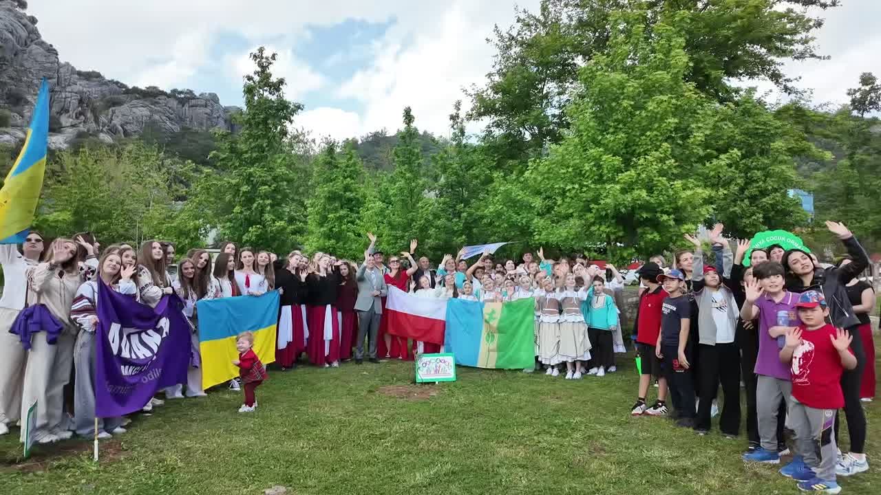 Dünya çocukları, Marmaris’te barış için buluştu