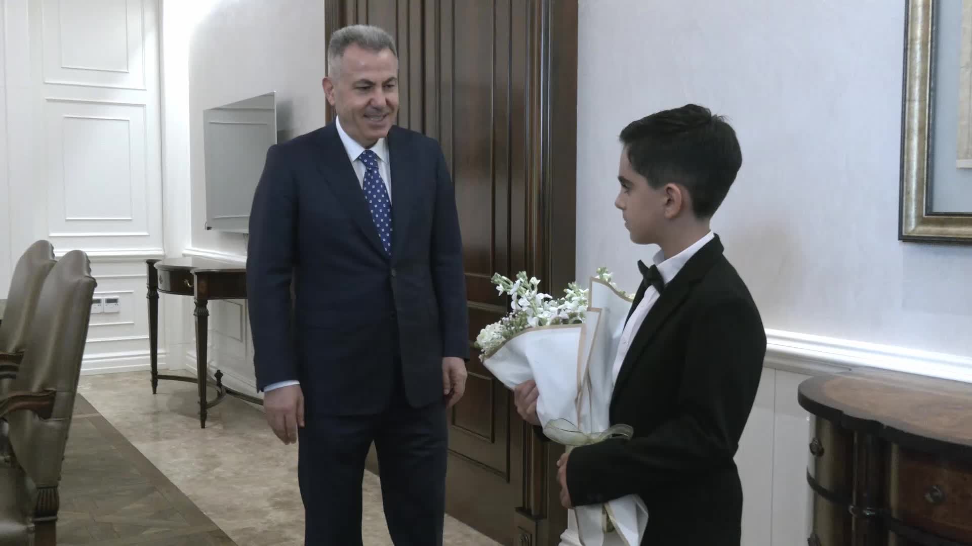 İzmir Valisi Elban makamını 23 Nisan'da Can Özcan’a devretti... Özcan: “Her çocuğun güvenle yaşadığı bir gelecek hayal ediyoruz”