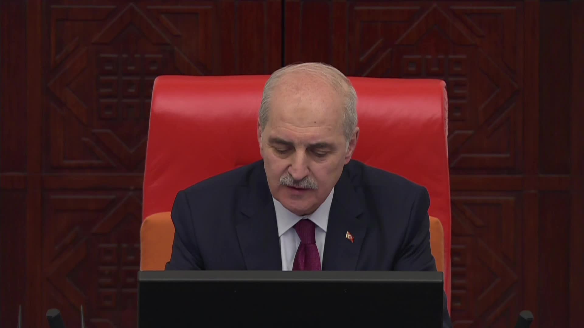 TBMM Genel Kurulu 23 Nisan Özel Oturumu... Erkan Akçay: "İç cephesi sarsılan milletlerin dış baskılara direnmesi çok zordur"