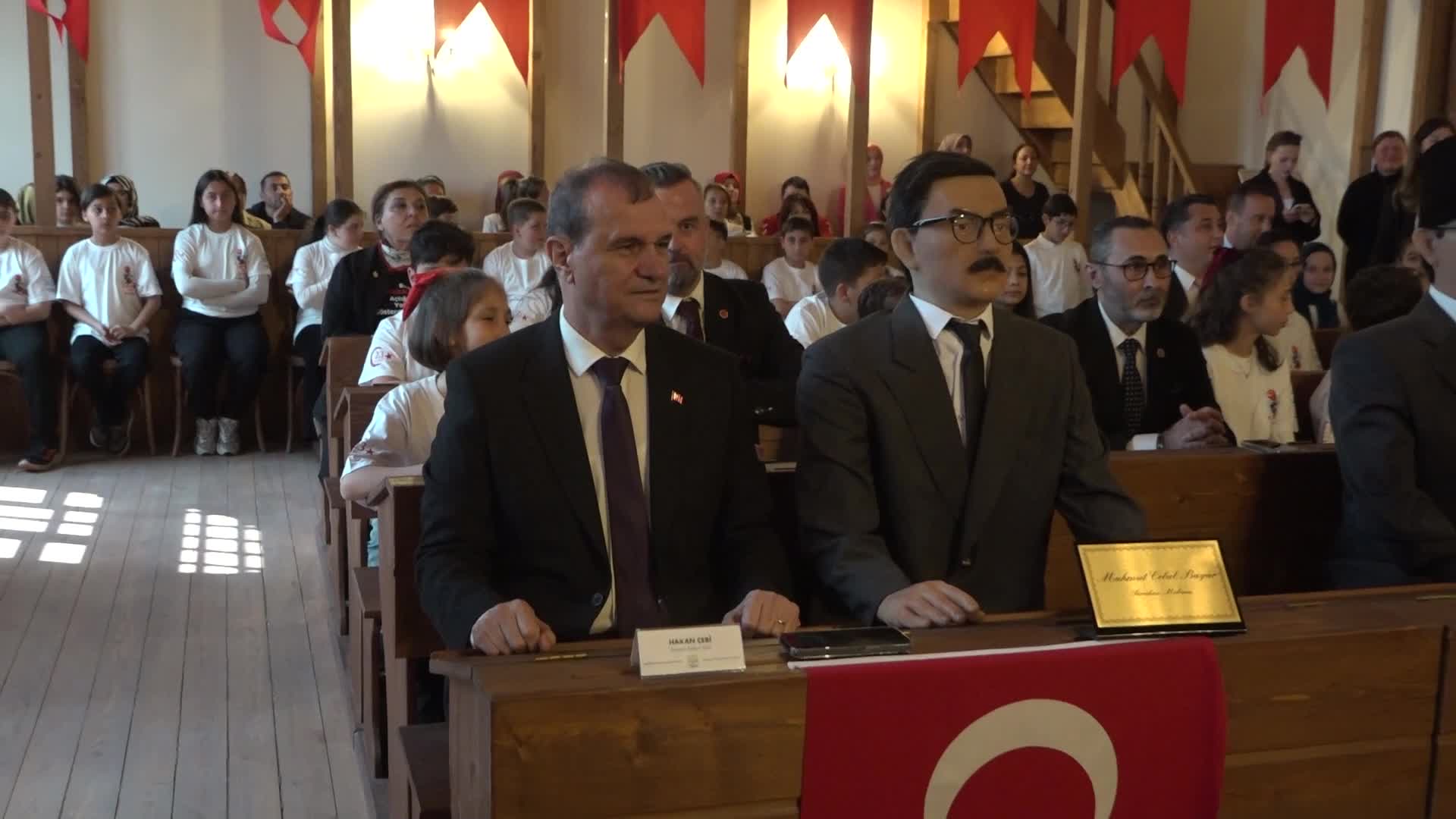 Büyükçekmece Çocuk Meclisi’nden anlamlı kutlama: 23 Nisan coşkusu "Birinci Meclis"te yaşandı