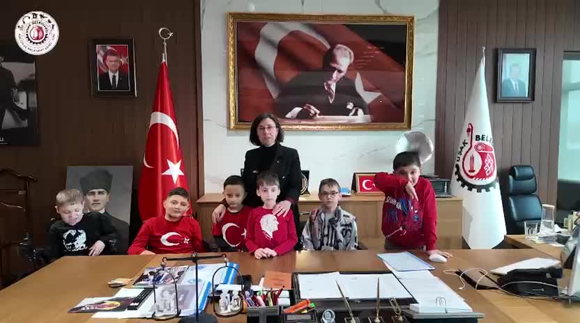Uşak Belediyesi'nde 23 Nisan Ulusal Egemenlik ve Çocuk Bayramı kutlaması