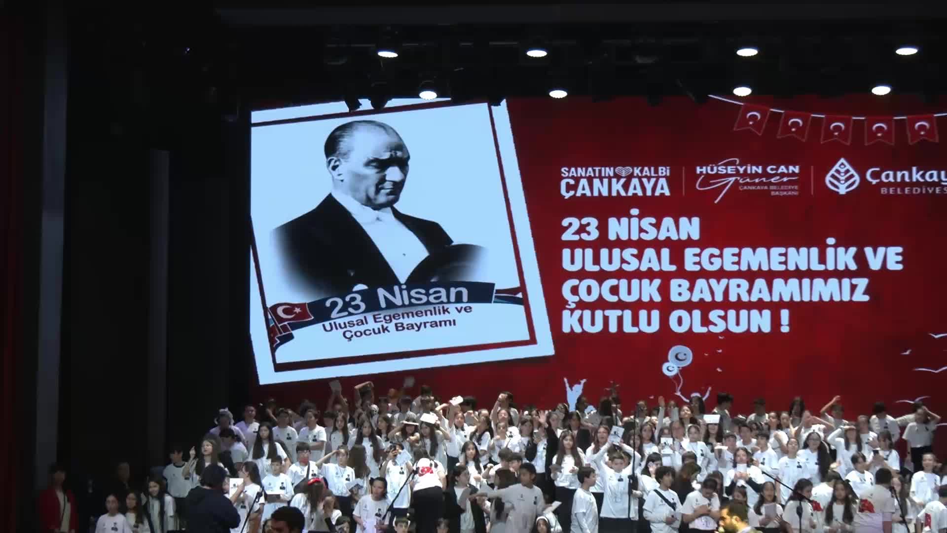 Çankaya Belediyesi 1000 Çocuk Korosu, 23 Nisan'a özel dinleti düzenledi