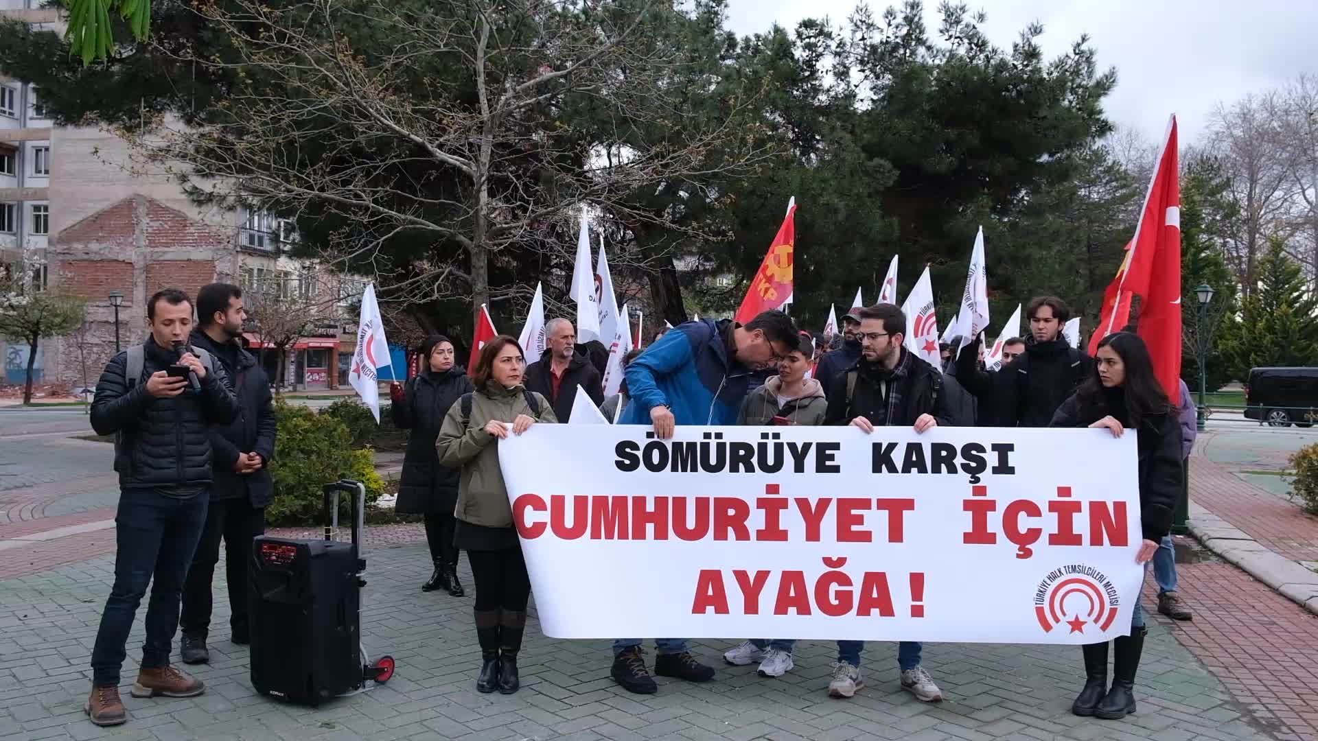 THTM’den Eskişehir’de 23 Nisan Ulusal Egemenlik ve Çocuk Bayram yürüyüşü: Cumhuriyet düşmanları geldikleri gibi gidecekler