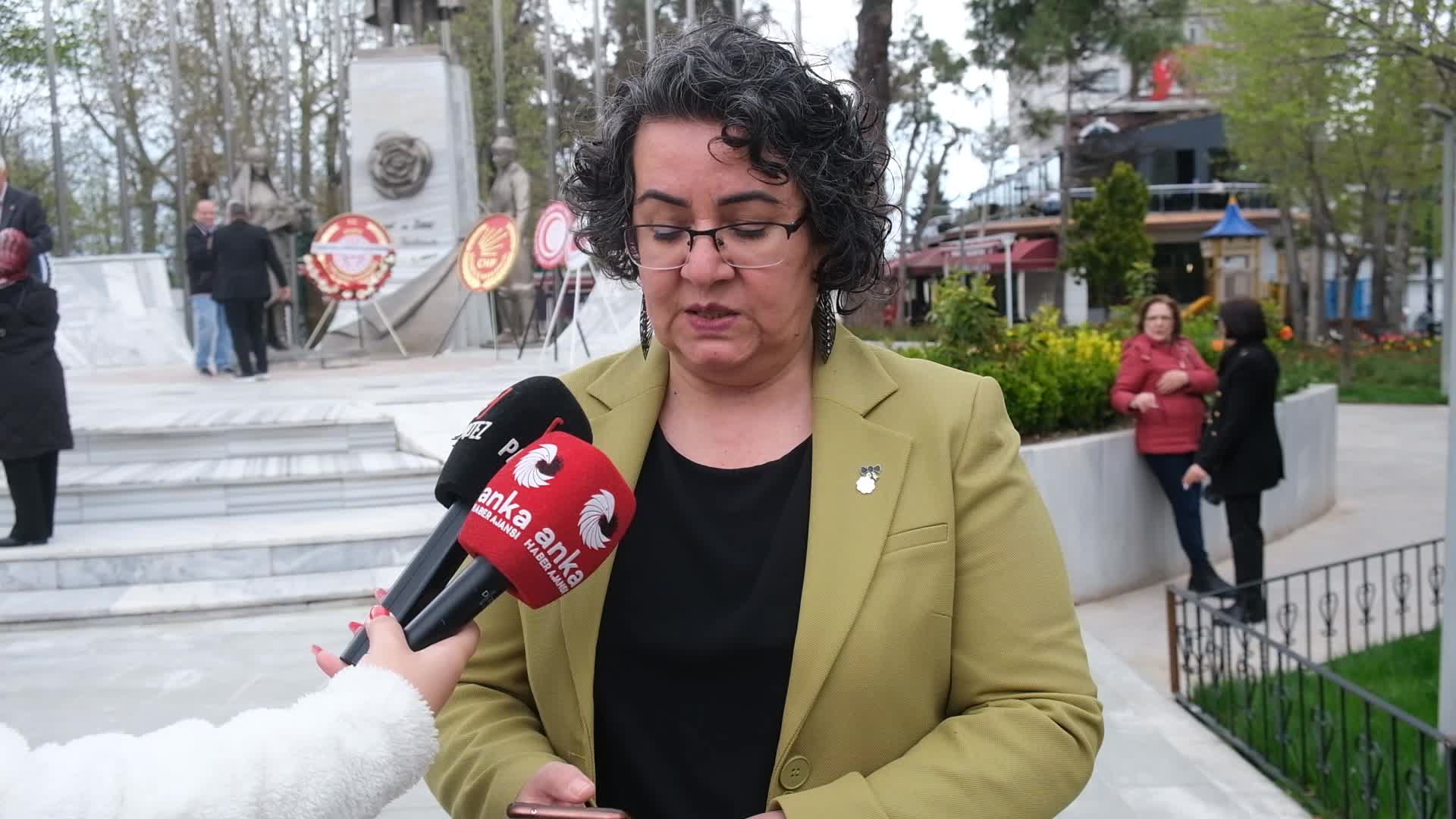 Isparta’da 23 Nisan töreninde sendika ve STK’lardan ortak mesaj: Buruk bir gururla buradayız