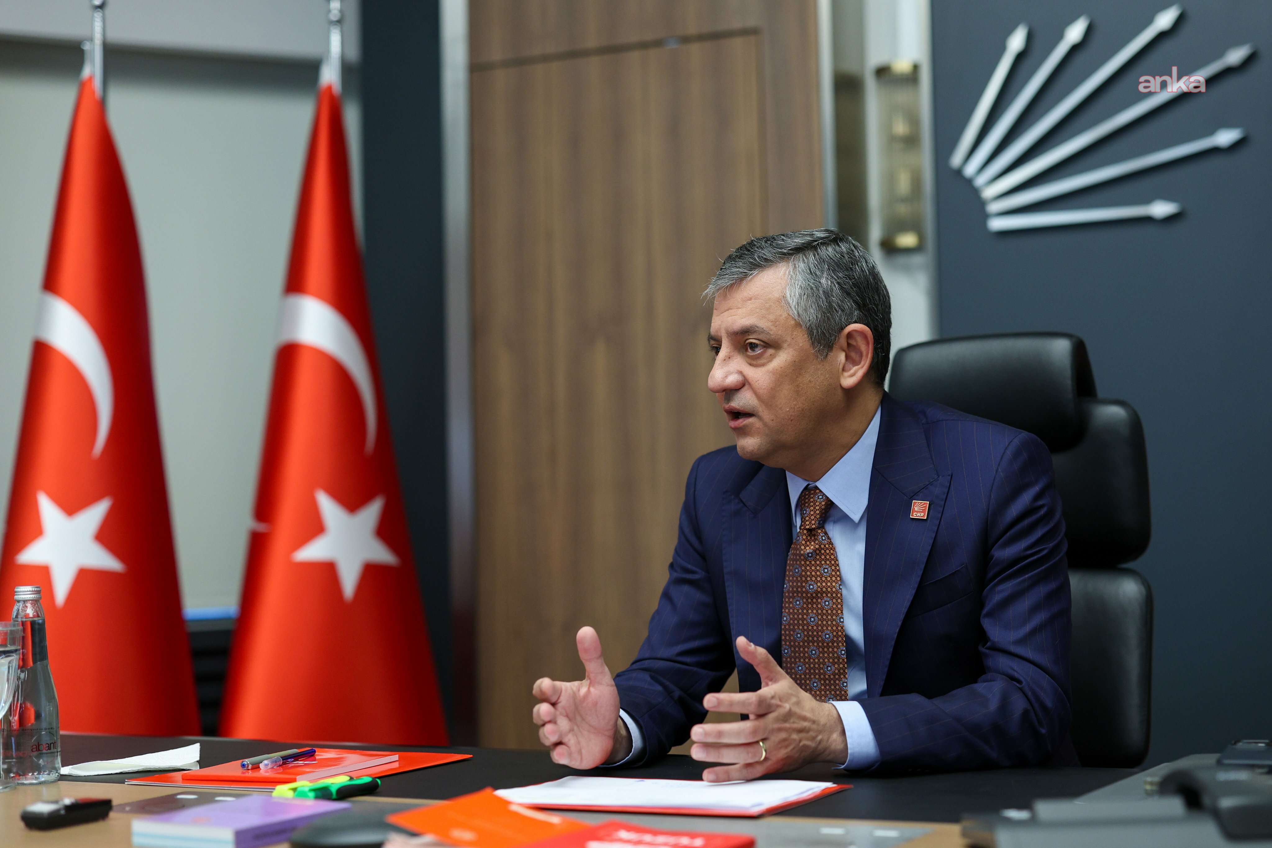 Özgür Özel'den Kılıçdaroğlu'na yönelik sözlere tepki: Tek kelimeyle kınıyorum