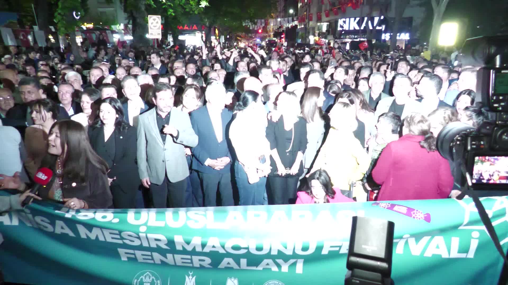 Fener alayından gala gecesine... Manisa Mesir Macunu Festivali coşkusu sürüyor