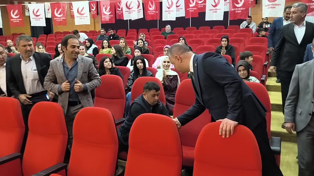 Yeniden Refah Partisi Genel Başkan Yardımcısı Yılmaz: "CHP iktidara gelse bundan daha kötü ne yapacak? CHP'nin hayalini kuramadıklarını bunlar yapıyor"
