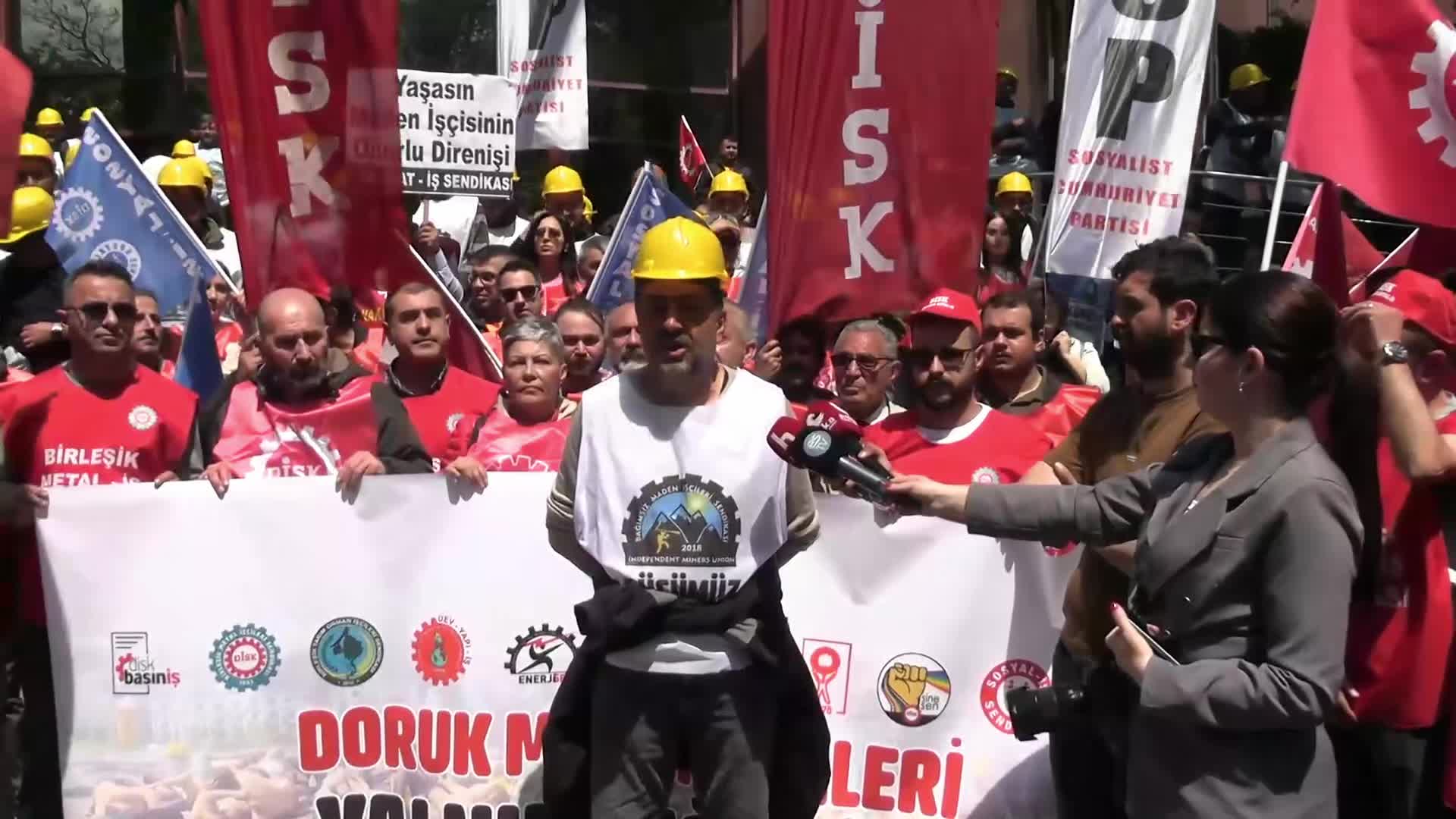 DİSK'e bağlı sendikalardan Doruk Madencilik işçilerine destek ziyareti... Madenci eşi: "Zengine adalet istediği gibi, fakire adalet istediğiniz gibi midir?"