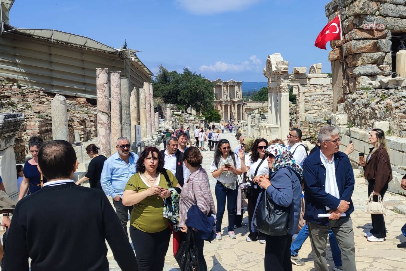 Bornova Muhtarlar Akademisi’nden anlamlı final