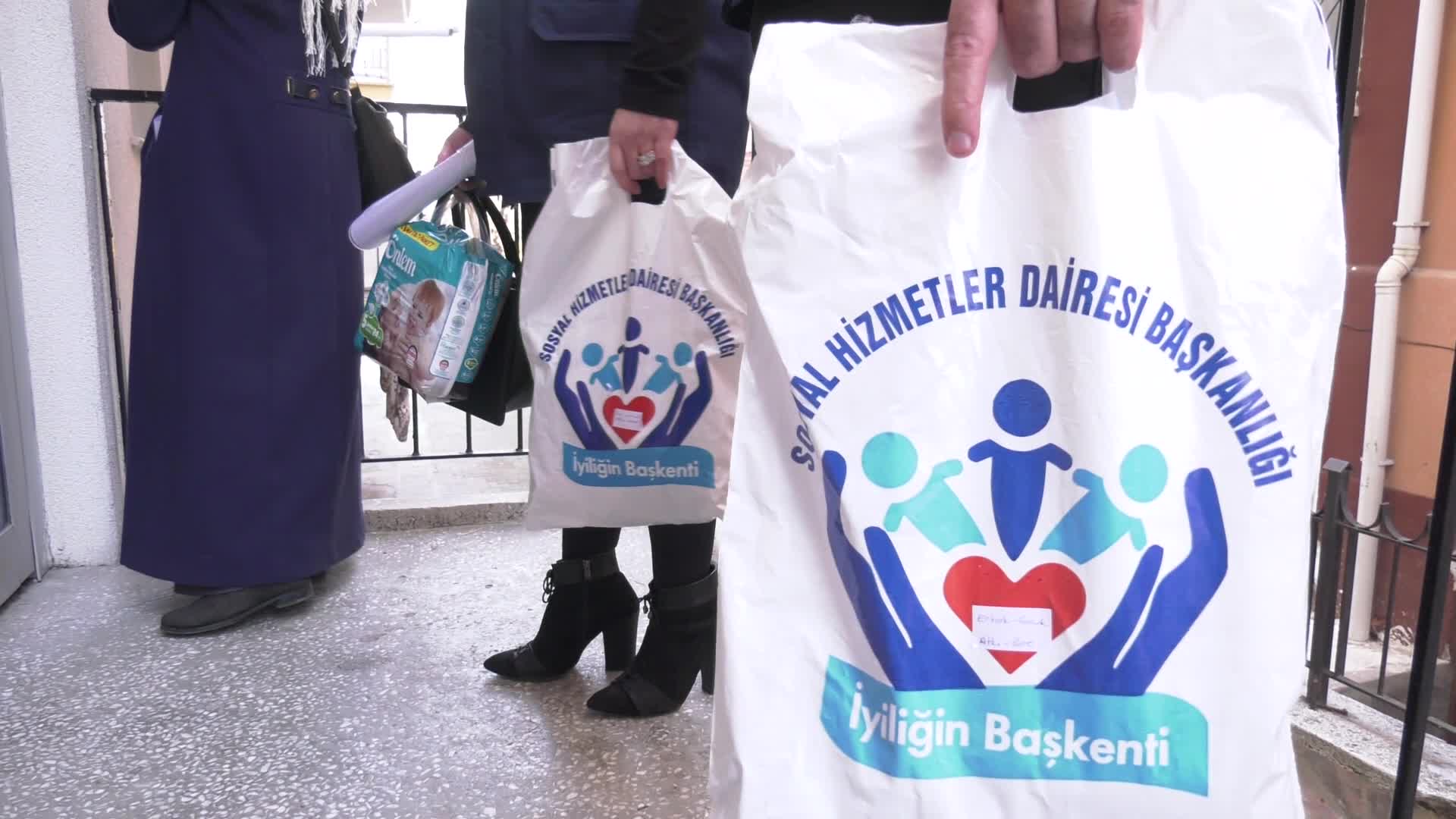 ANKARA BÜYÜKŞEHİR’DEN BEBEK BEZİ VE MAMA DESTEĞİ