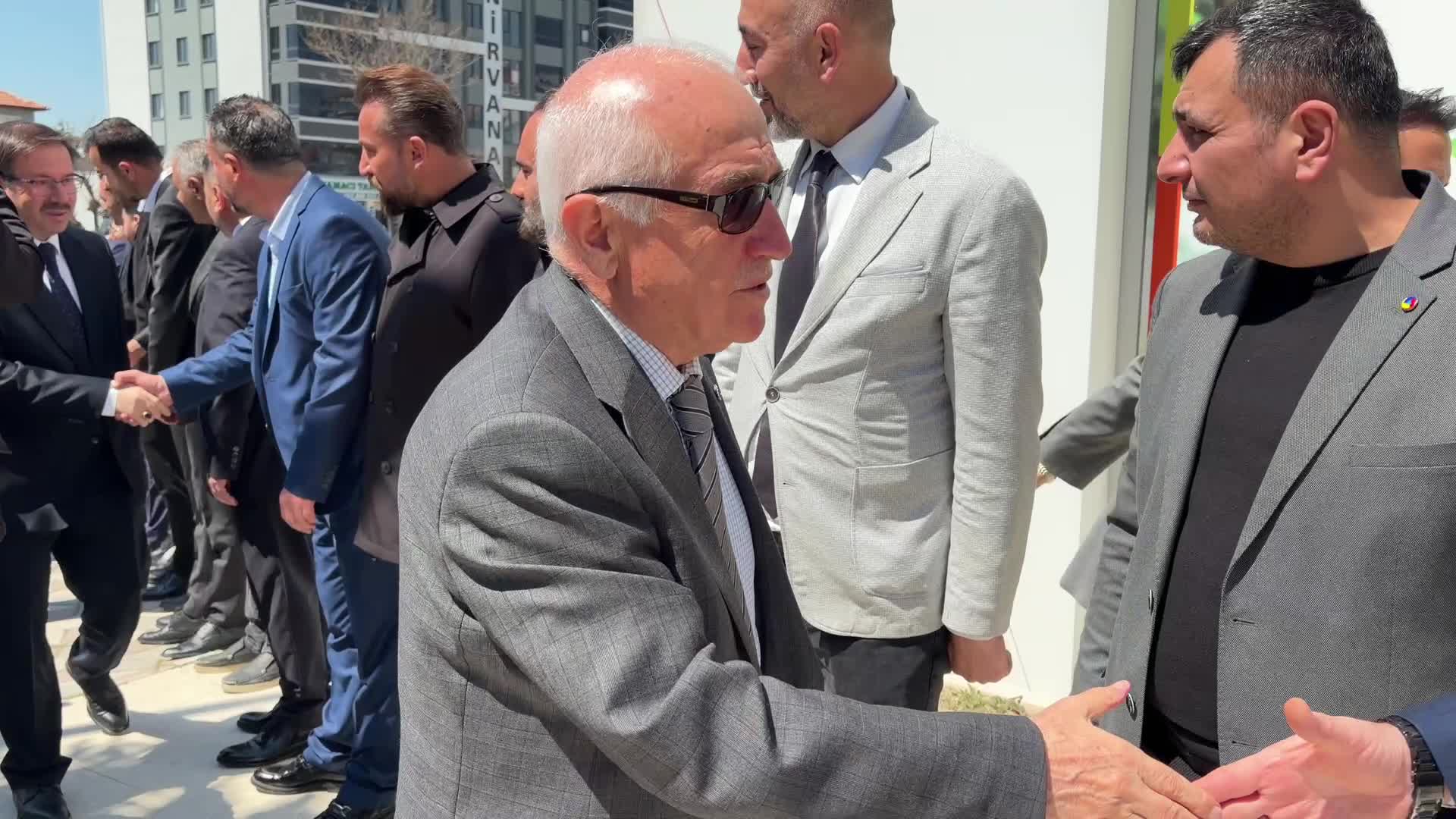 Cumhurbaşkanlığı Yüksek İstişare Kurulu Üyesi Çiçek: “Çok yanlış bir eğitim politikasıyla çocuklarımızı düz liseye gönderiyoruz”