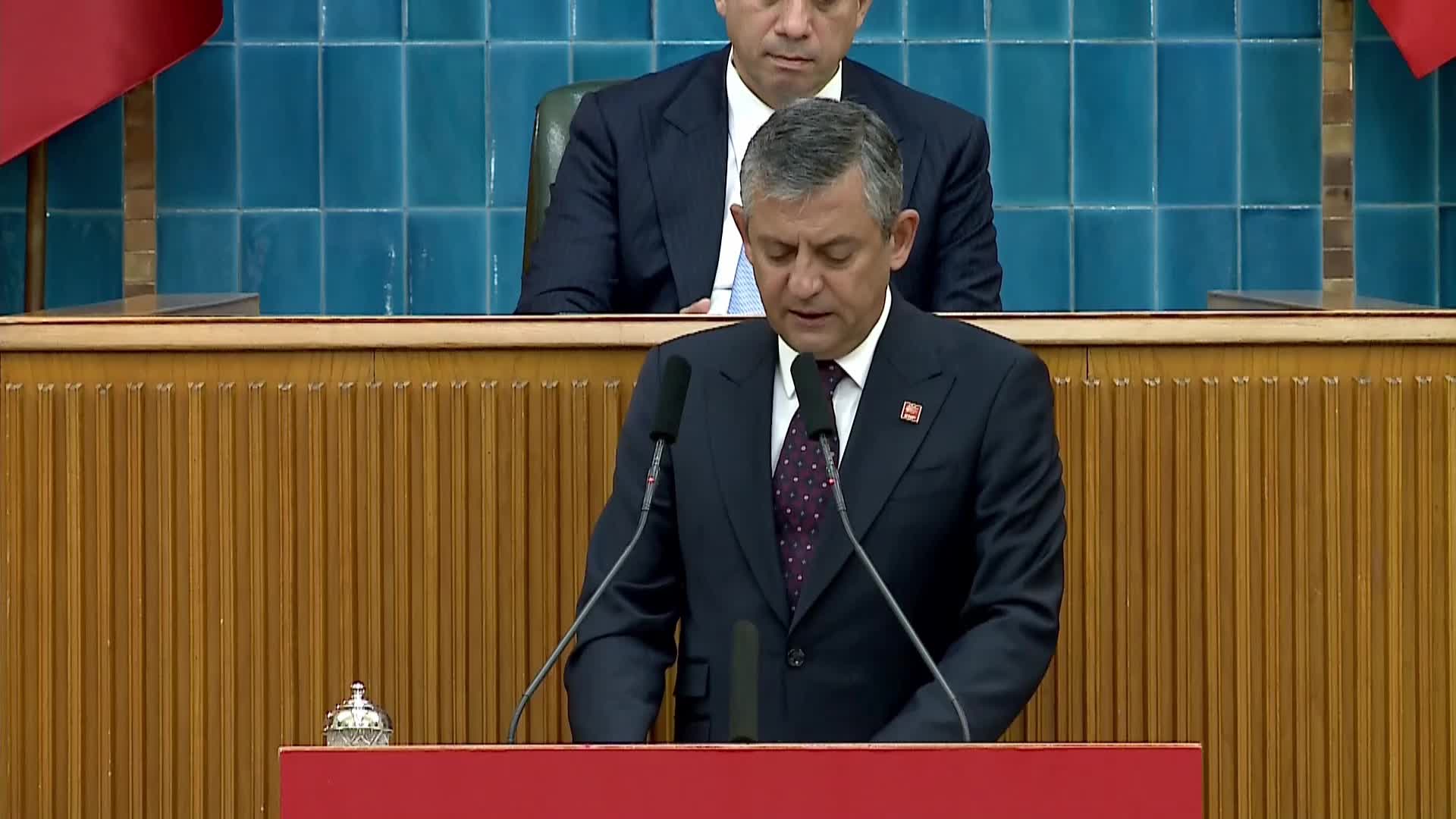 CHP grup toplantısı... Özgür Özel: “4 Mayıs’ta CHP 81 ildedir, 973 ilçededir. Yolumuz açık olsun, yolun sonu iktidardır”