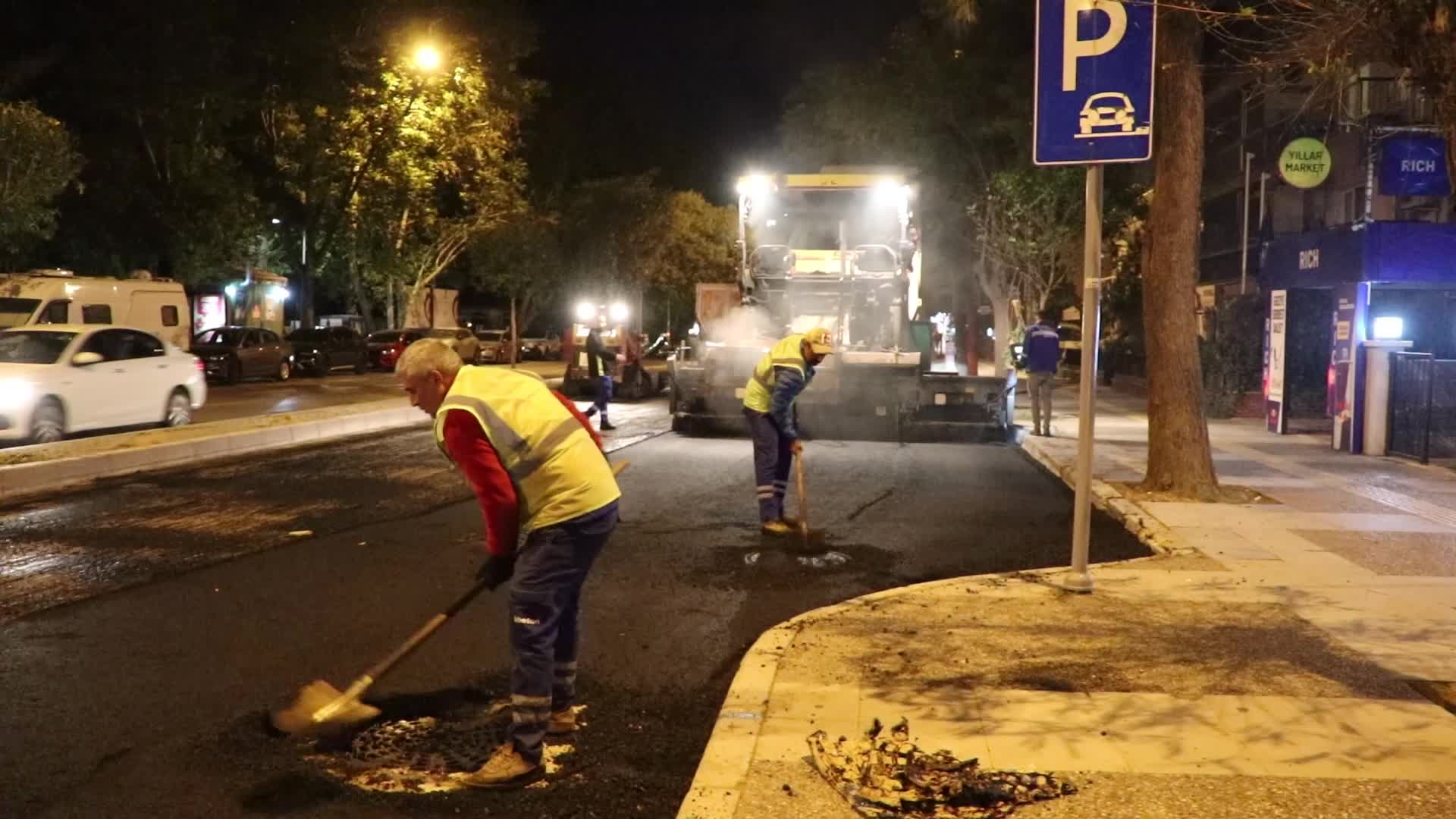 İzmir'de Girne Bulvarı yenileniyor
