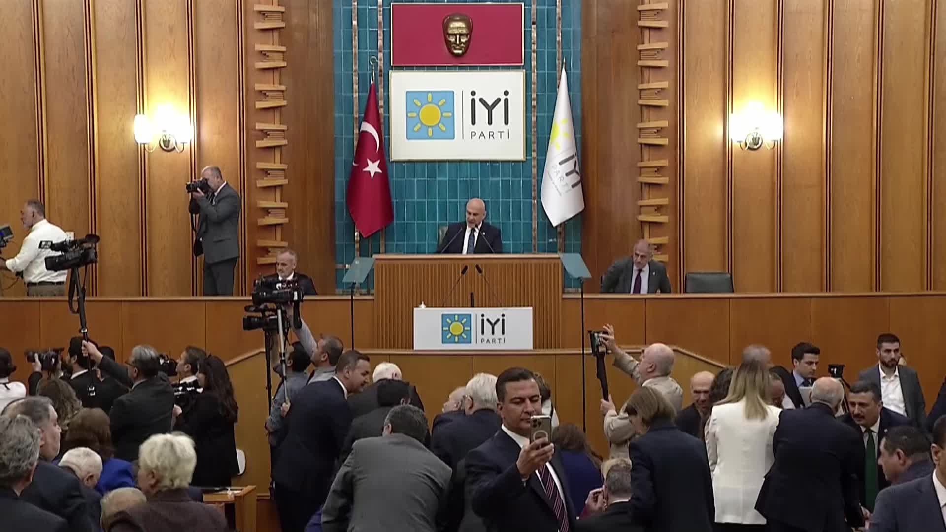 İYİ Parti Grup Toplantısı... Müsavat Dervişoğlu: "Mesele mühürse Nemrud’un da mührü vardı. Mesele onu nasıl kullandığınızdır"