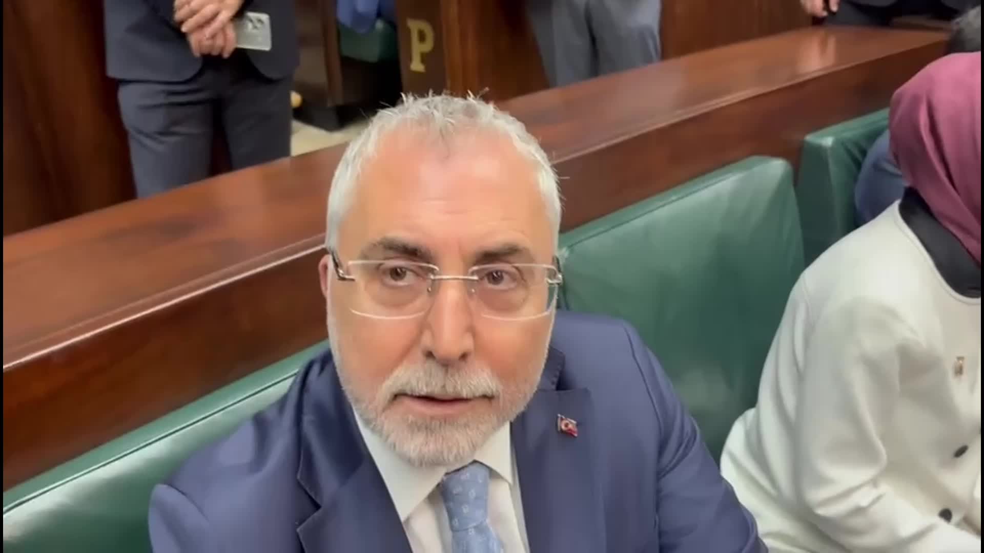 Çalışma ve Sosyal Güvenlik Bakanı Işıkhan: "Ramazan Bayramı'nda verdiğimiz ikramiye tutarını Kurban Bayramı'nda da kıymetli emeklilerimize vereceğiz"