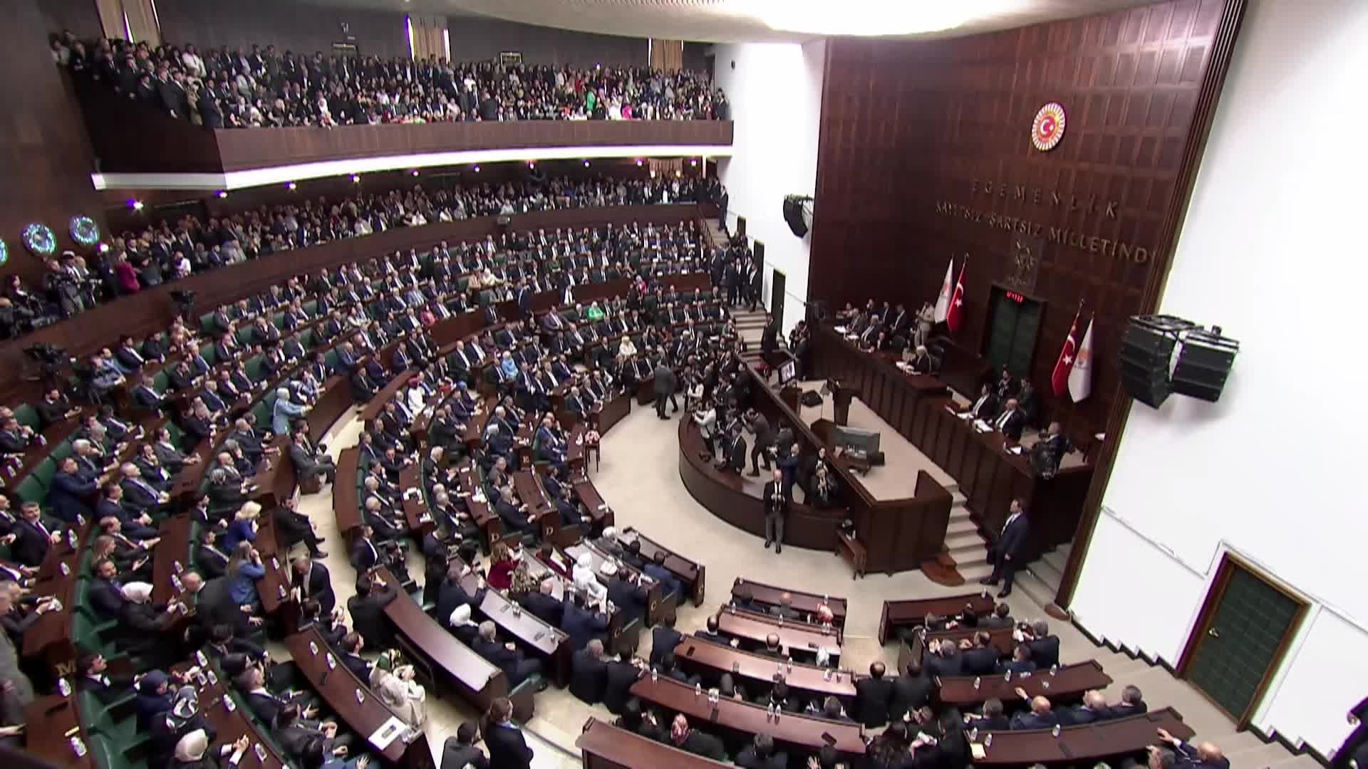AK Parti grup toplantısı... Cumhurbaşkanı Erdoğan: "Bölgemizde yeni ameliyatlar yapmak isteyenlerin oyunlarına gelmek tarihimize ve istikbalimize yapılmış bir ihanet olacak"