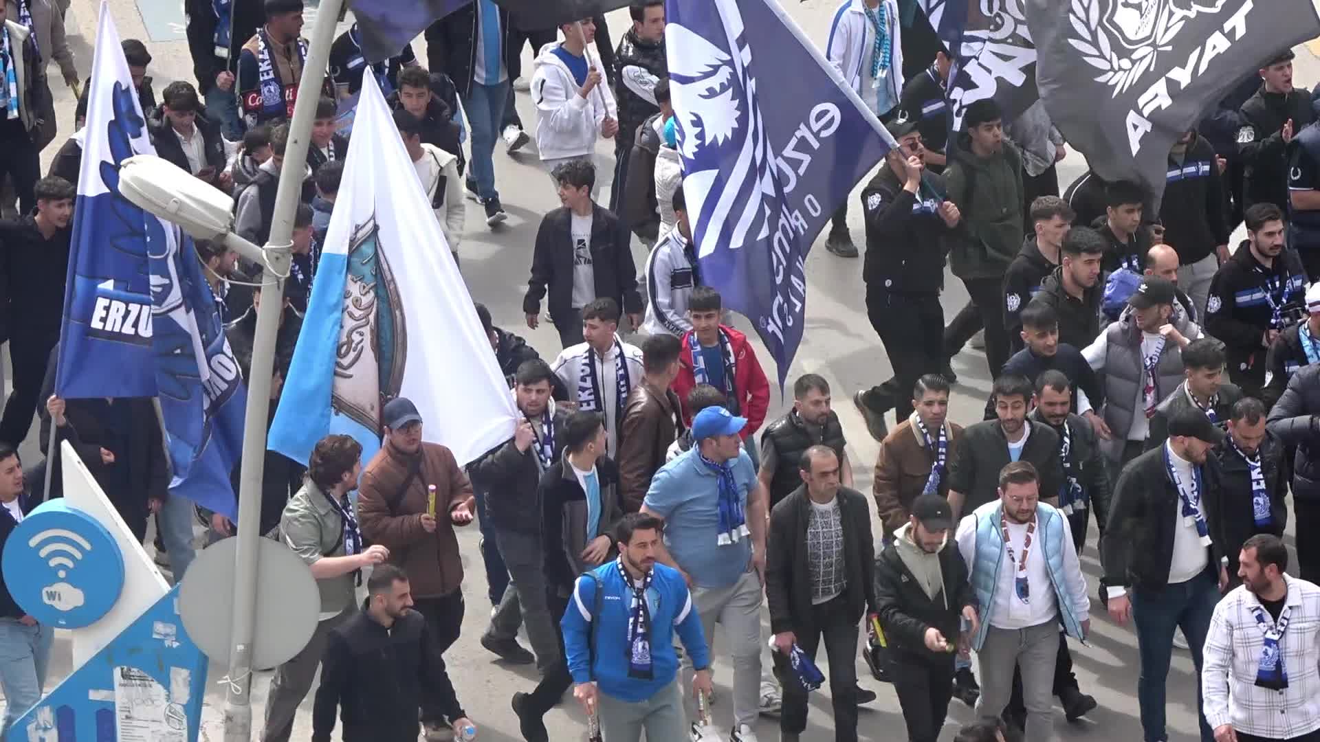 Süper Lig'e yükselen Erzurumspor kupasına kavuşuyor