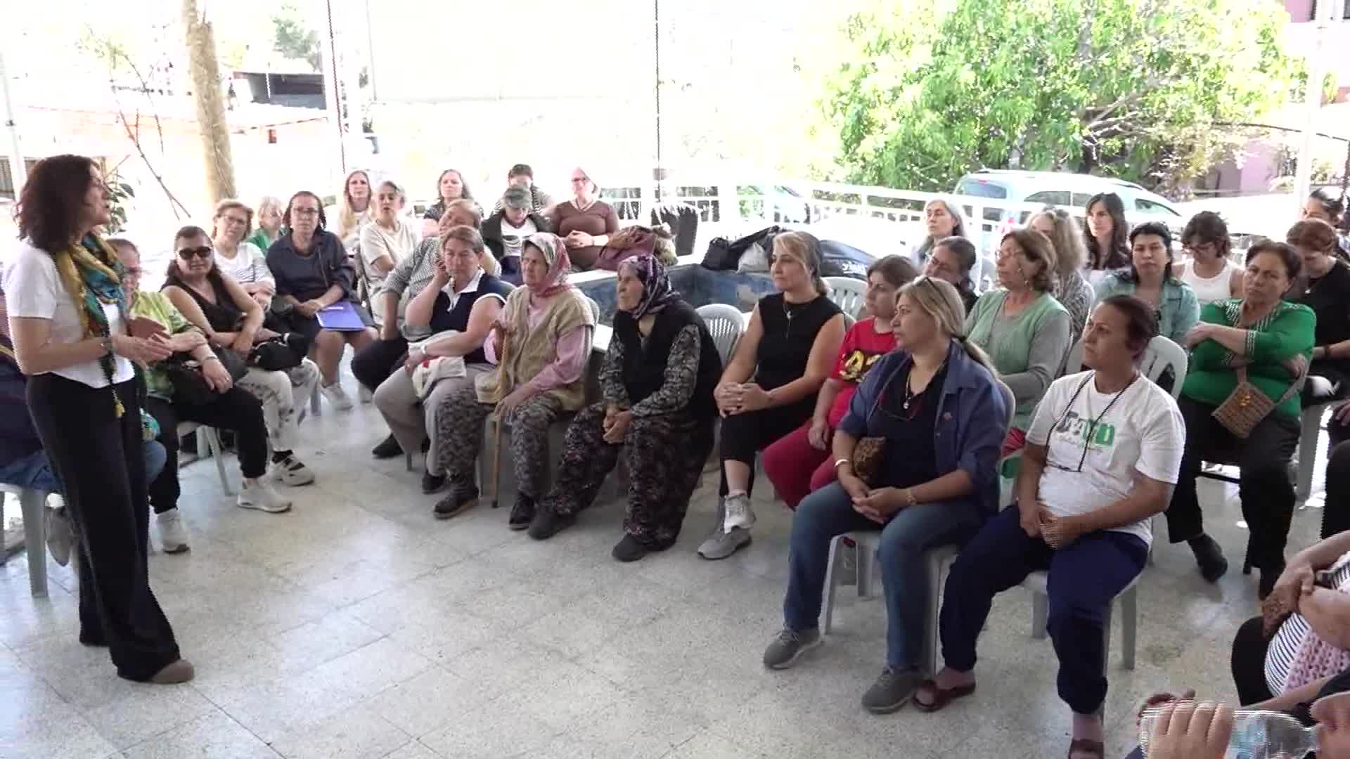 Görünmeyen emeğin sesi Bornova’dan yükseldi... Kadın Buluşmaları güçlenerek sürüyor