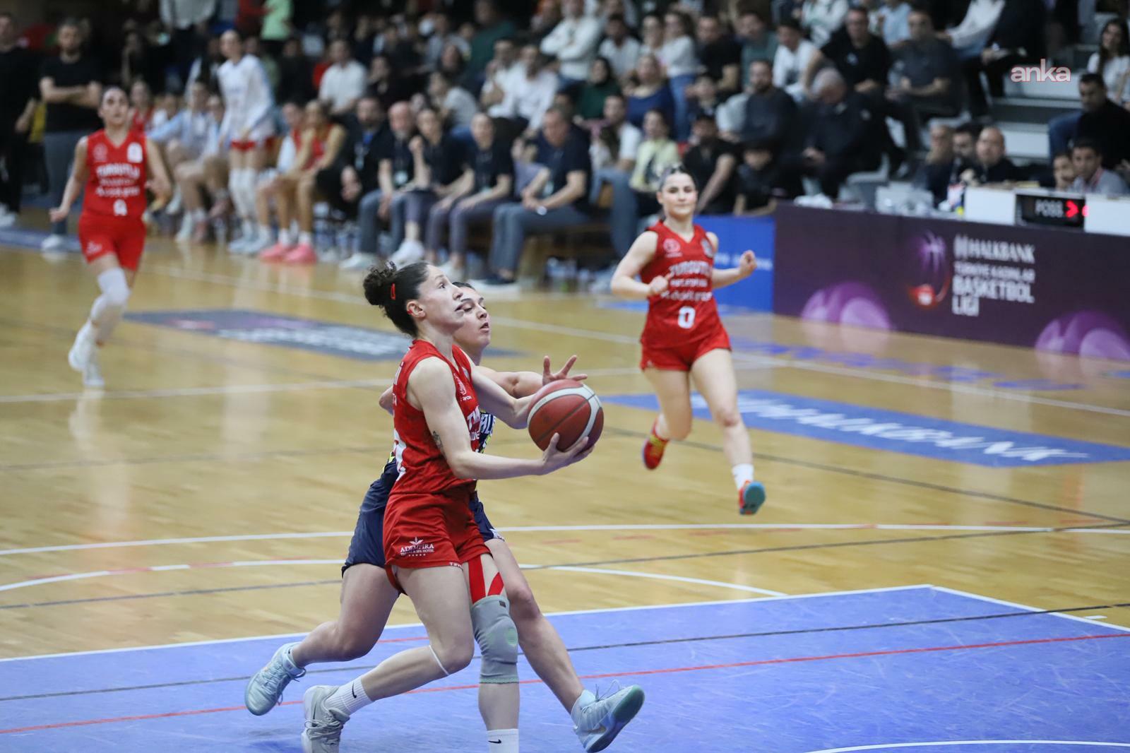 Turgutlu Belediyesi Kadın Basketbol Takımı'nın yarı final heyecanı başlıyor