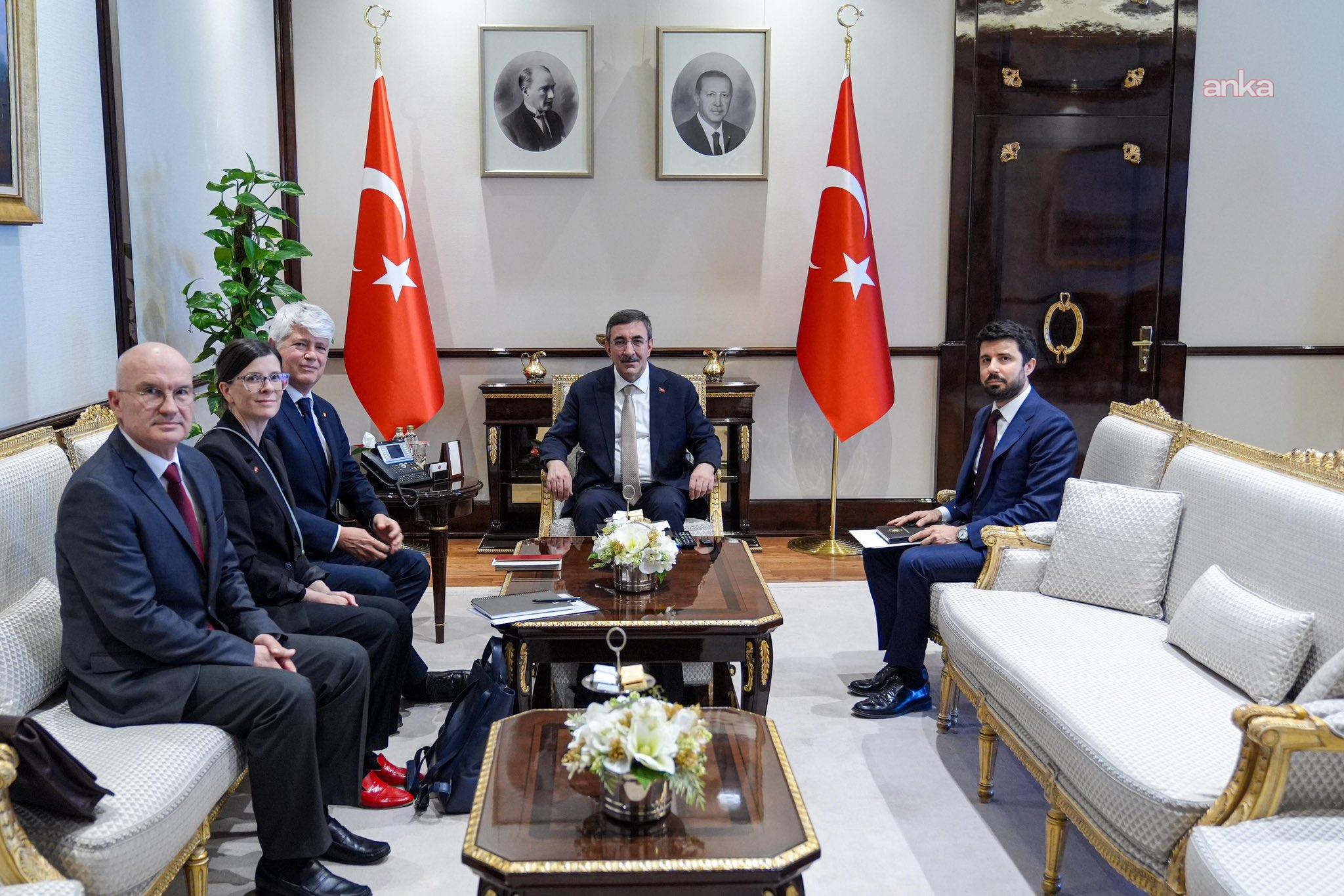 Cumhurbaşkanı Yardımcısı Yılmaz, İsviçre’nin Ankara Büyükelçisi Scheurer'i kabul etti