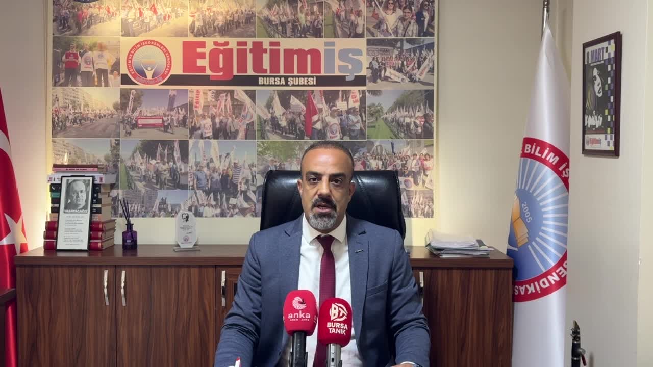 Bursa'da lise öğrencisinden müdür yardımcısına okulda fiili saldırı... Eğitim İş Bursa Şube Başkanı Rona: "Öğrenci ve velinin sınırsız söz hakkına sahip olduğu bir düzenle bu tür güvenlik zafiyetlerinin giderilmesi mümkün değil"