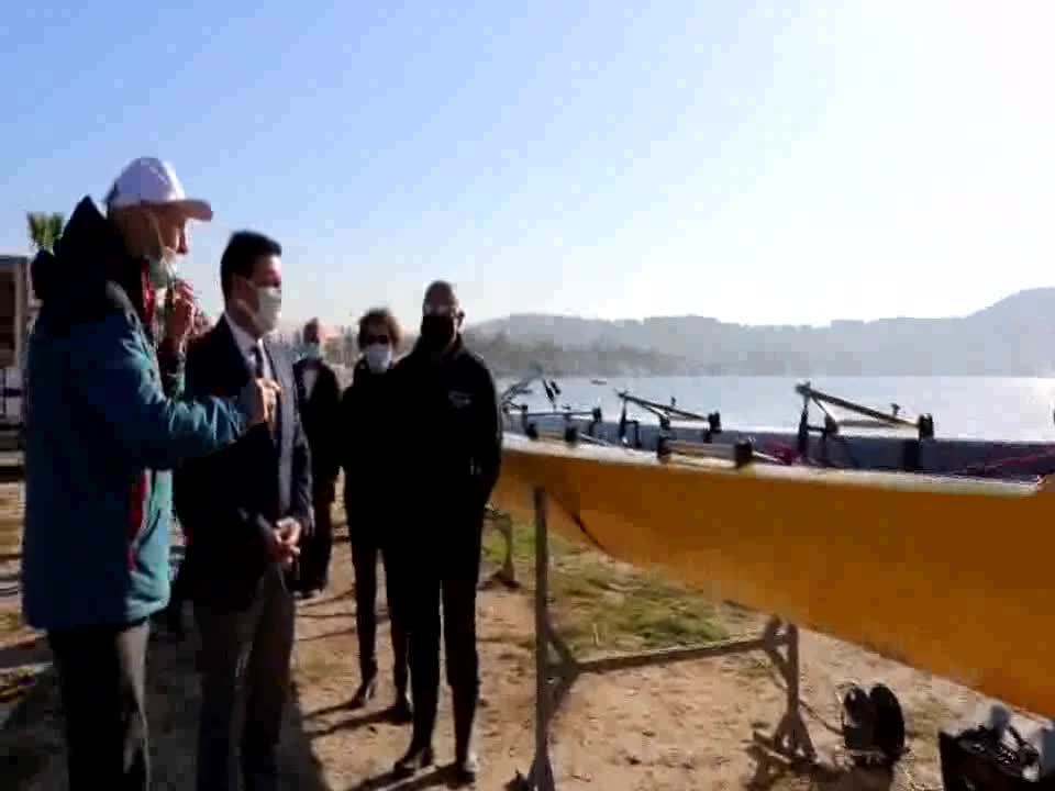 BODRUM'DA KÜREK TEKNESİ "ARTEMİSİA" DENİZE İNDİRİLDİ
