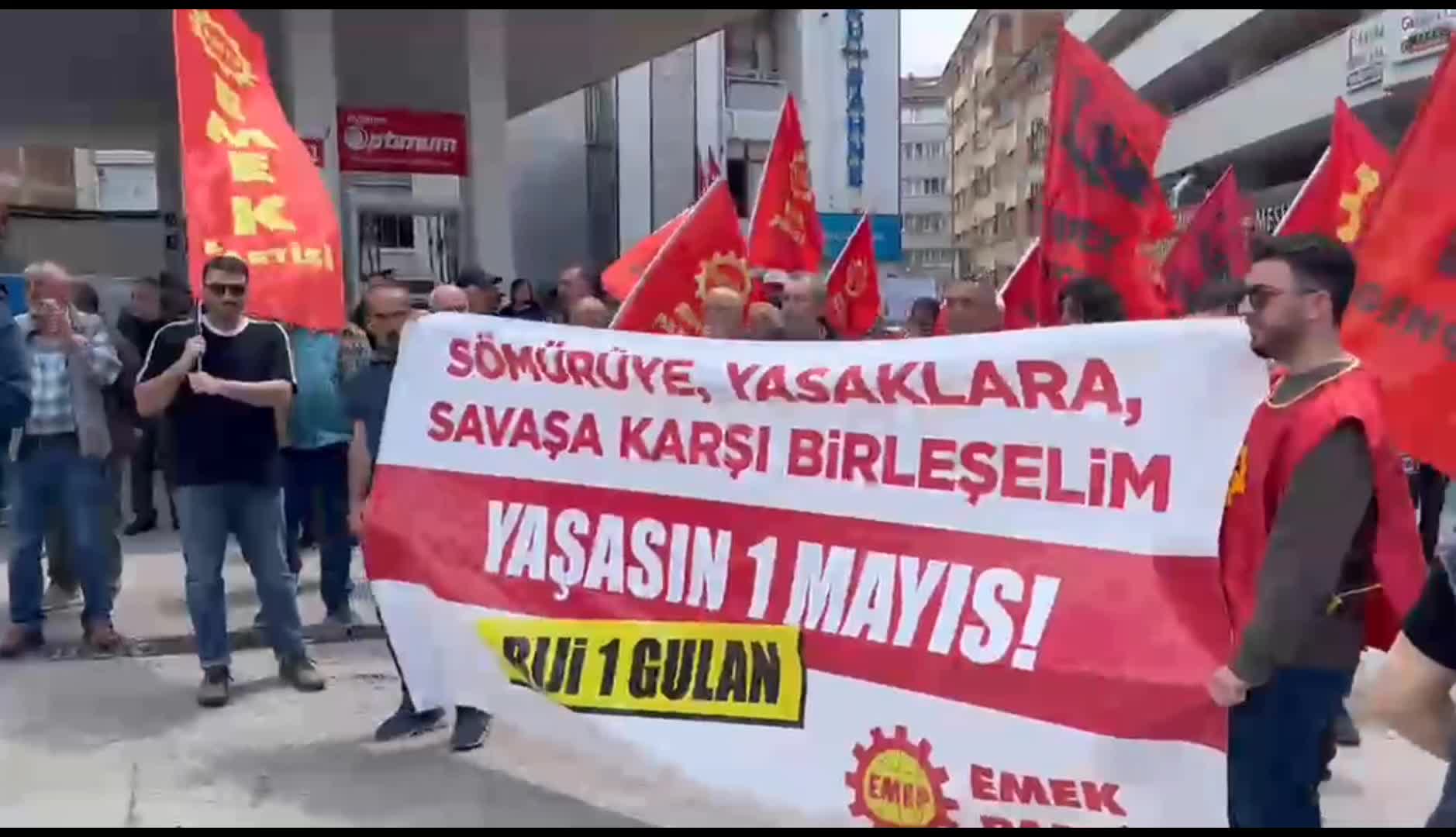 Elazığ’da, 1 Mayıs Emek ve Dayanışma Günü kutlandı: Demokrasinin, adaletin olmadığı bir yerde emekçilerin hakları yok sayılır