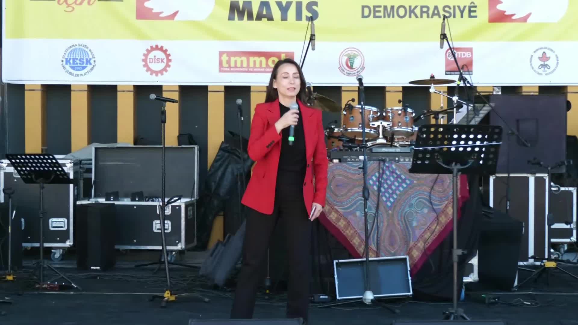 1 Mayıs Emek ve Dayanışma Günü… DEM Parti Eş Genel Başkanı Hatimoğulları: Süreçte bazı tıkanıklıklar yaşanıyor