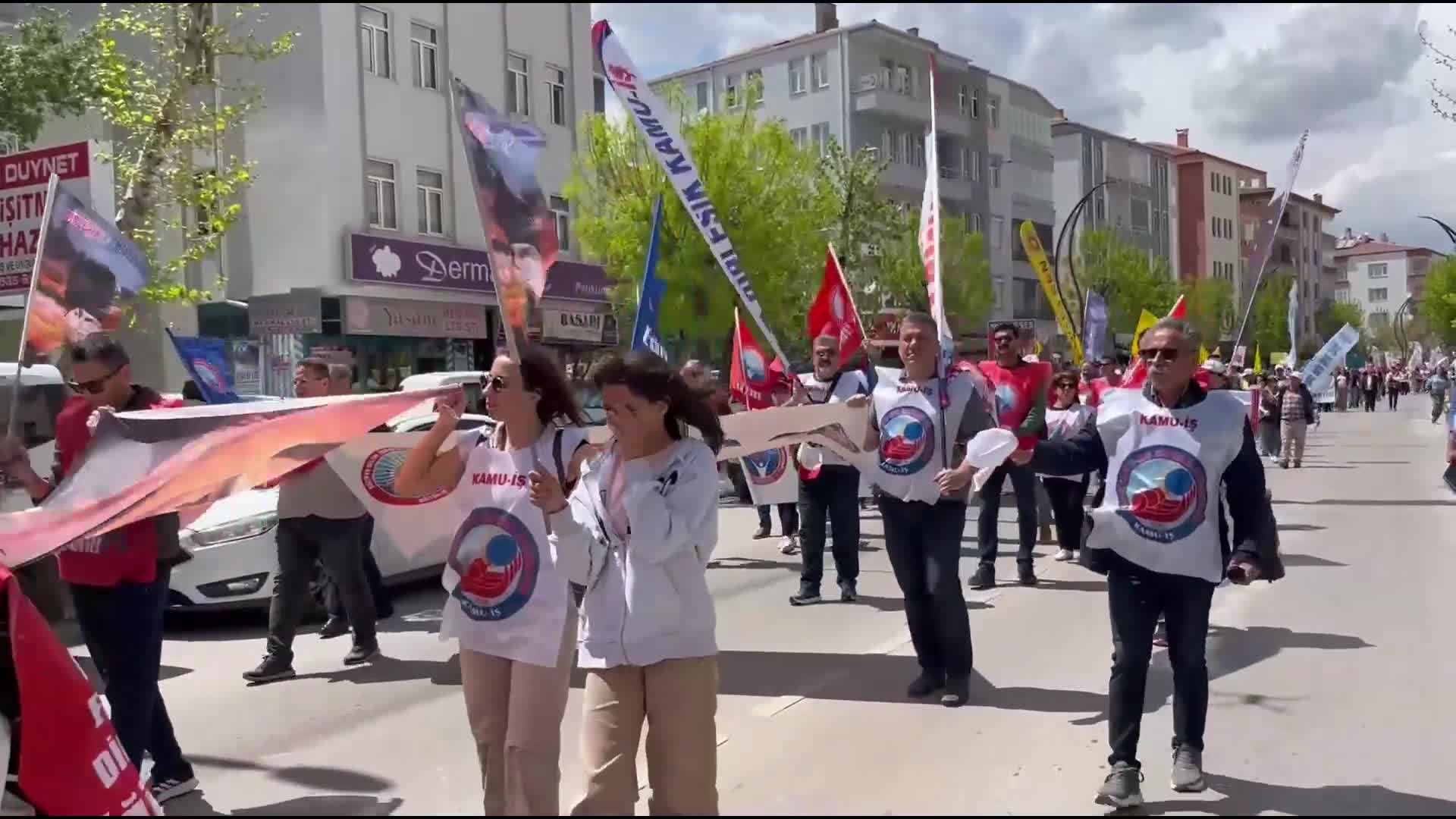 Aksaray'da 1 Mayıs Emek ve Dayanışma Günü kutlaması: Emeğin, adaletin ve halkın iktidarını hep birlikte kuracağız
