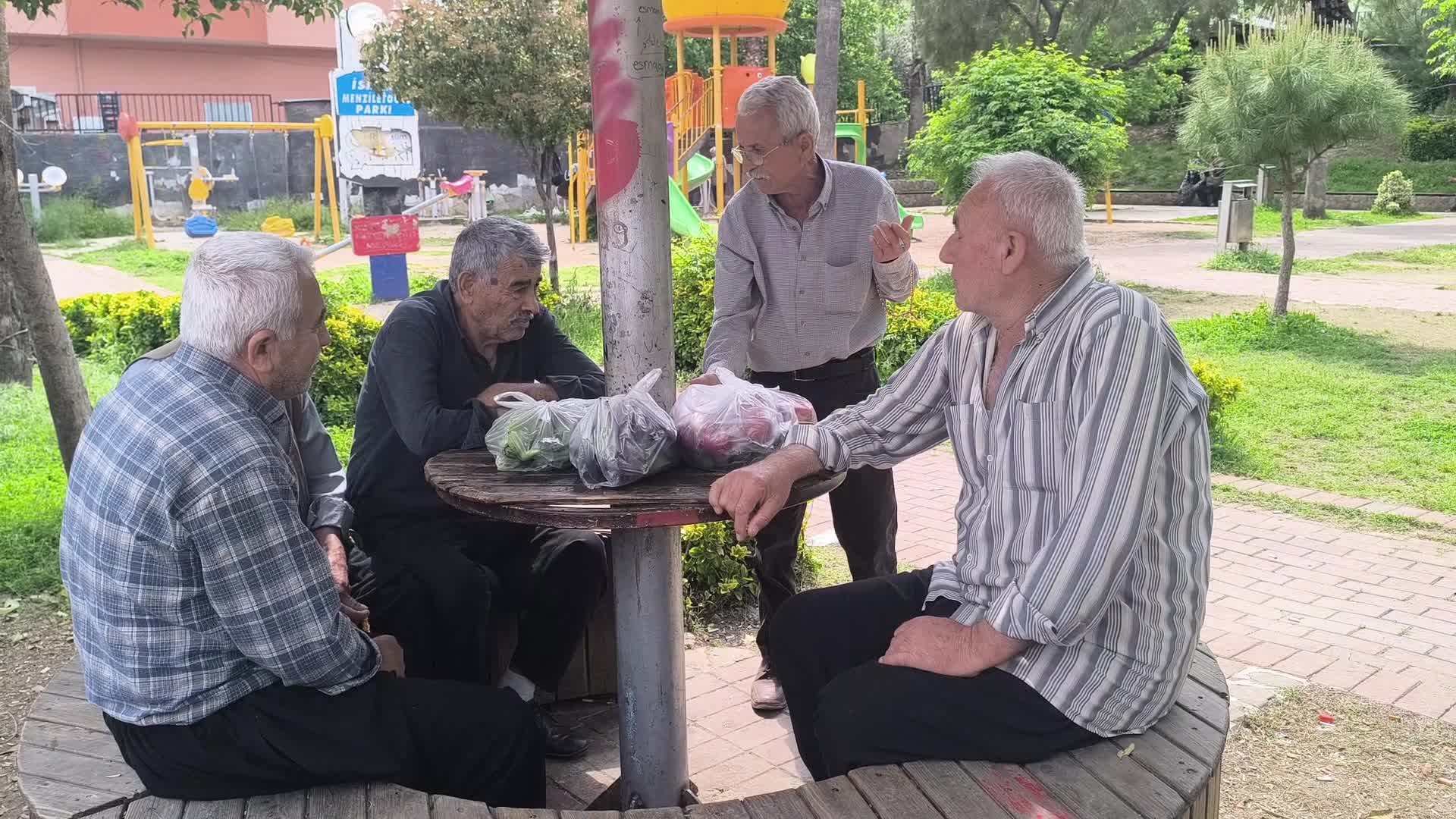 Vatandaştan "açlık sınırı" tepkisi: Maaşım 20 bin lira, açlık sınırının altındayız, ölmeden sürüneceksin