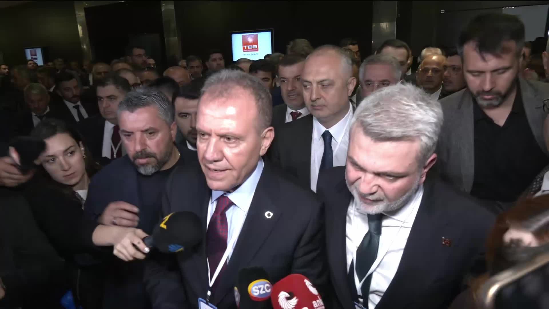 Türkiye Belediyeler Birliği'nde seçim... Vahap Seçer: Farklı siyasi partilere mensup olsak da aynı amaç uğruna hizmet eden belediye başkanlarıyız