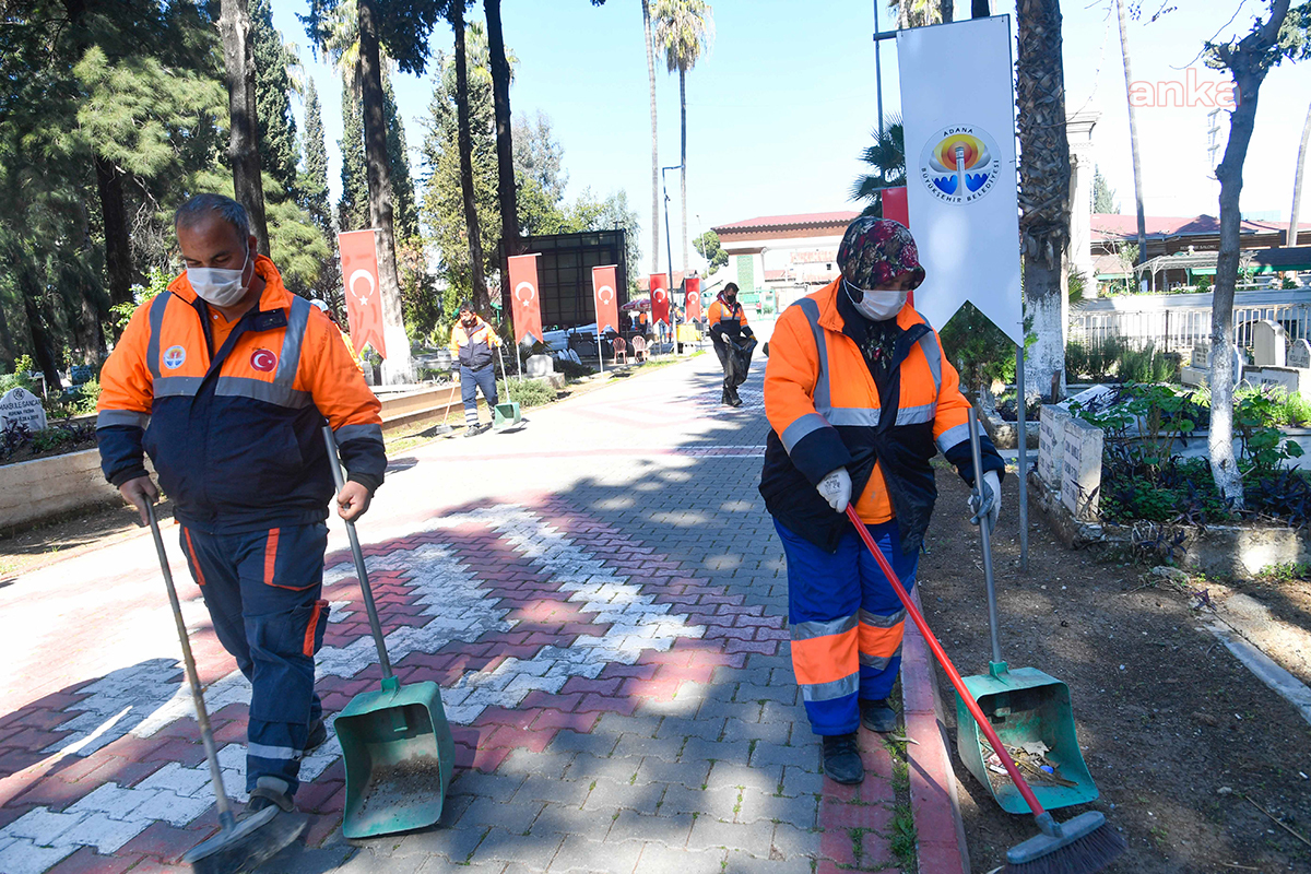 ADANA BÜYÜKŞEHİR'DEN MEZARLIKLARDA TEMİZLİK VE BAKIM ÇALIŞMASI