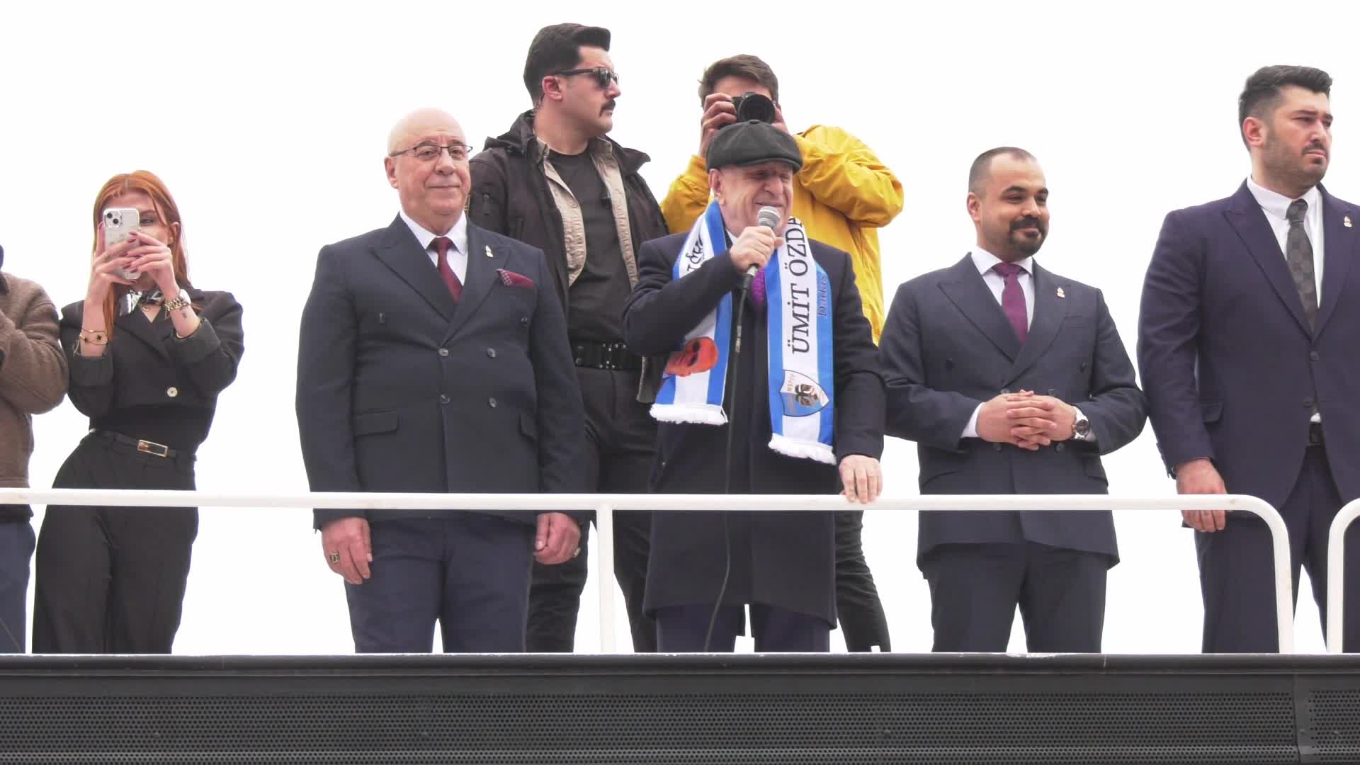 Zafer Partisi Genel Başkanı Özdağ: "Türk milletinden toprak talep edenlerin alacağı tek toprak, leşlerini örten toprak olacaktır"
