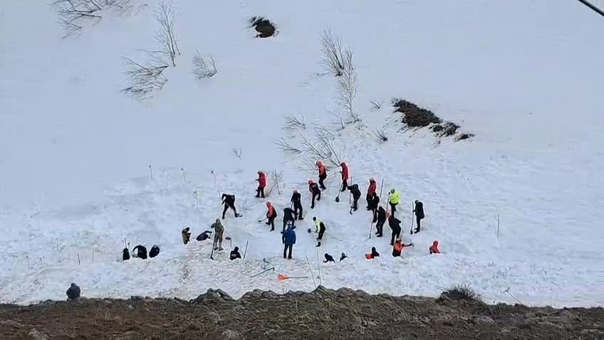Artvin'de 31 Aralık'ta çığ altında kalan çoban Bülent Gezer'i arama çalışmaları sürüyor
