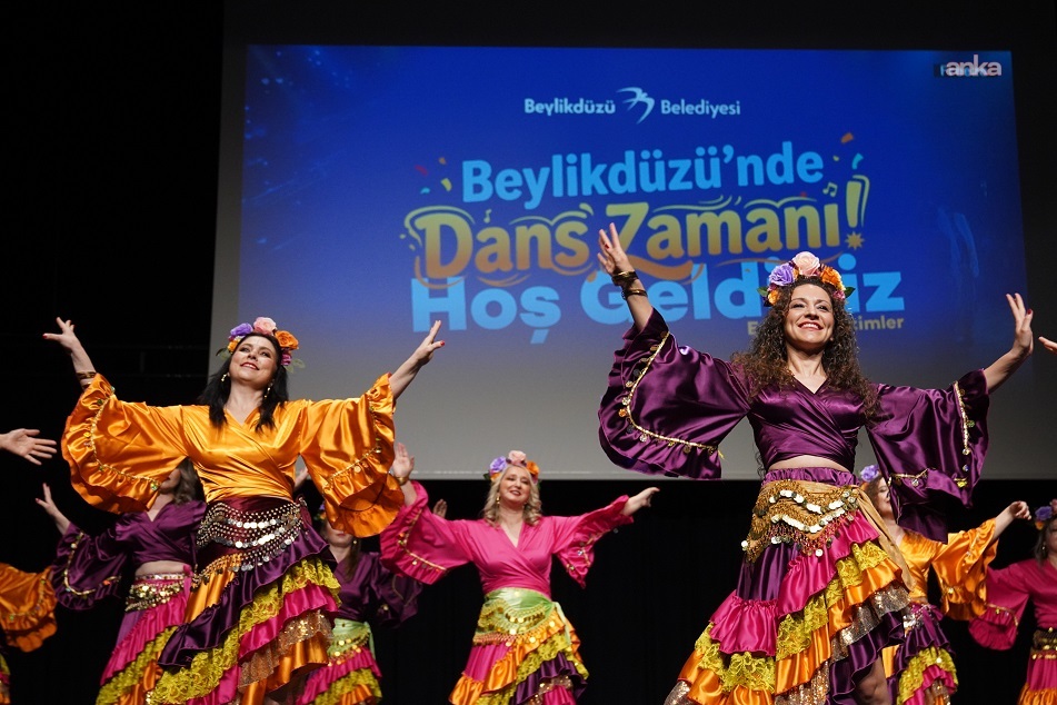 Beylikdüzü'nde "Dünya Dans Günü" iki gün süren etkinliklerle kutlandı