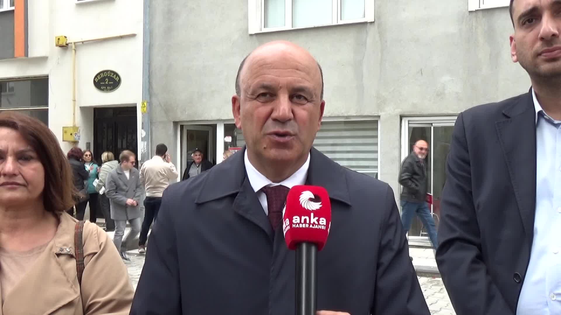 CHP 81 ilde sahada... Sinop İl Başkanlığı saha çalışmalarında: Bu yaştan sonra neden çalışıyorsun diyorlar bana. Mecburum. Hayatımı başka türlü devam ettiremiyorum