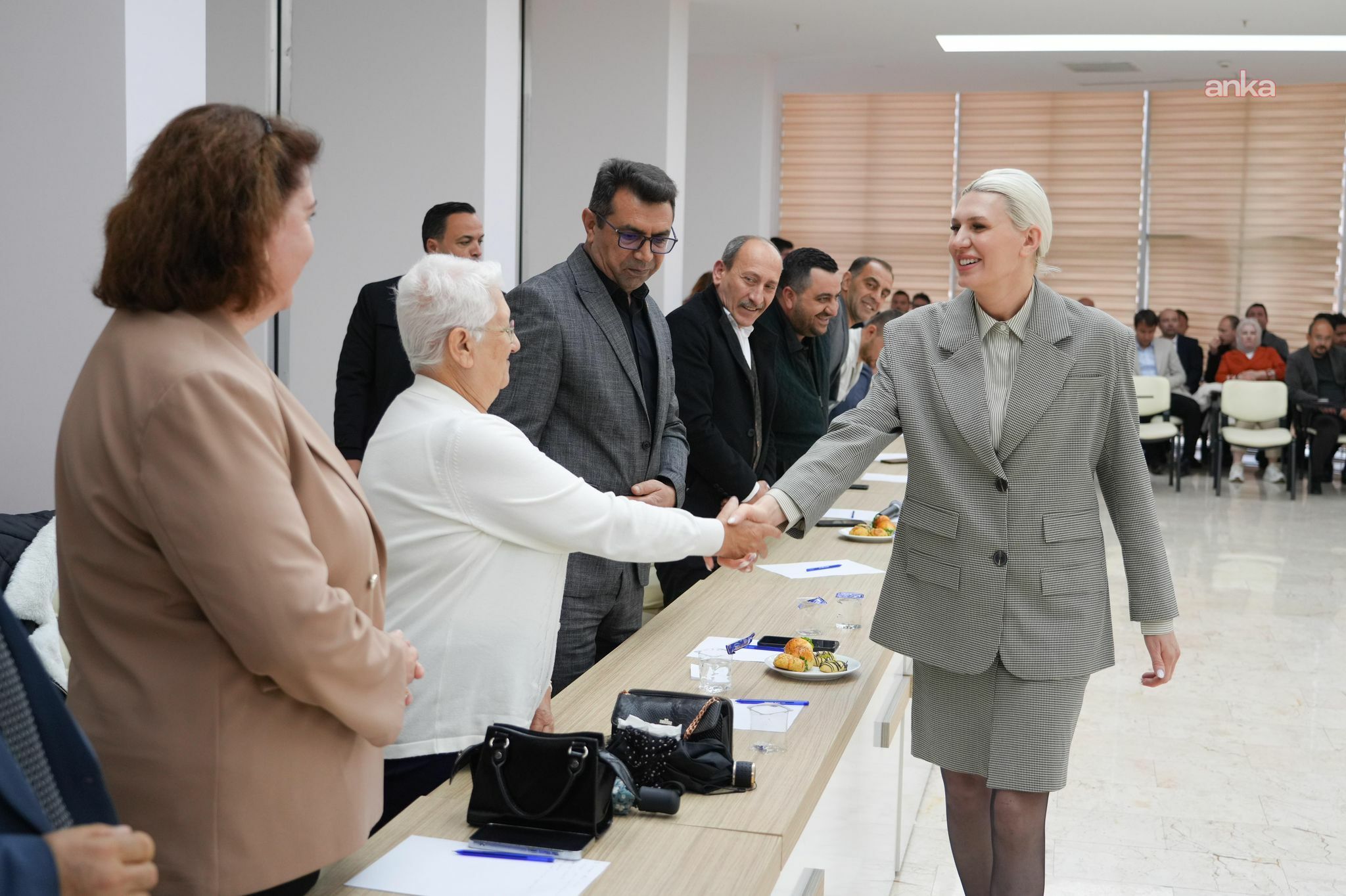 Bilecik Belediye Başkanı Subaşı, muhtarların talep ve görüşlerini dinledi