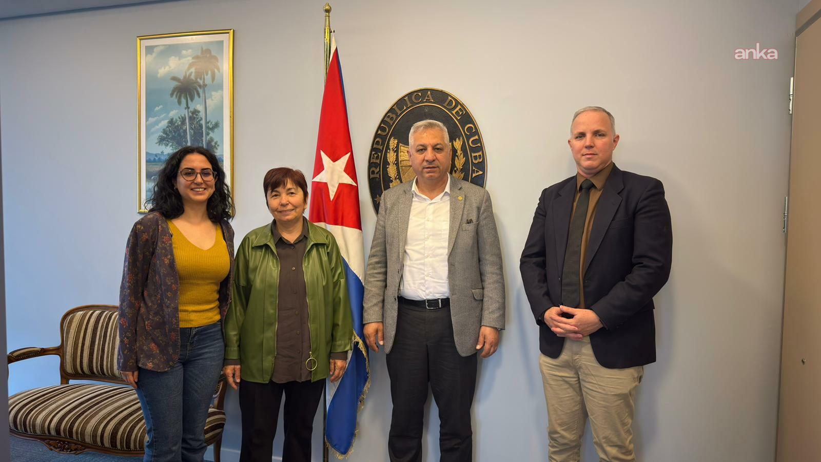 EMEP Genel Başkanı Aslan'ndan Küba Büyükelçiliği'ne ziyaret: "ABD’nin politikalarına karşı bir gedik açmak mümkün"