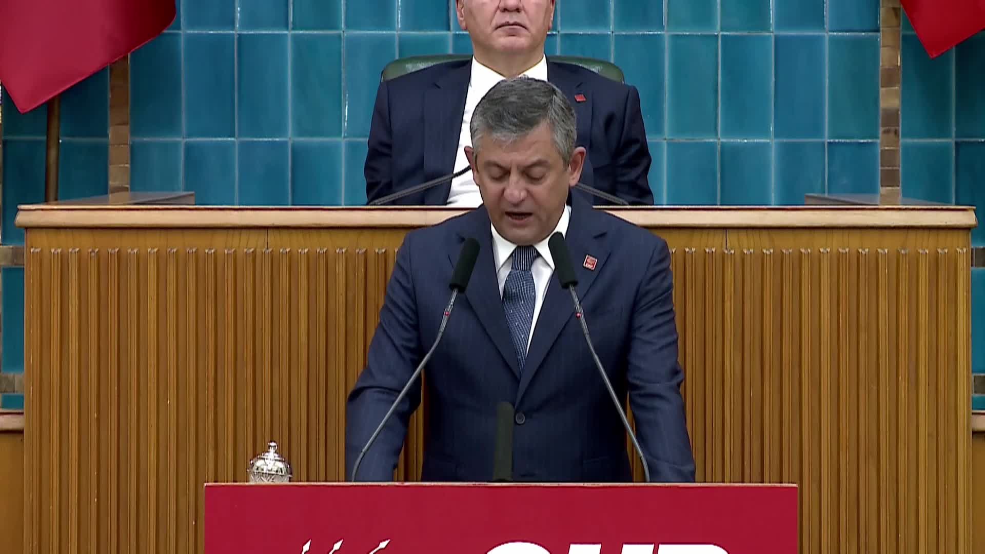 CHP Grup Toplantısı... Özgür Özel: "Cumhuriyet Halk Partisi uluslararası yapıda Trump'ın düzenine teslim olmayacak"