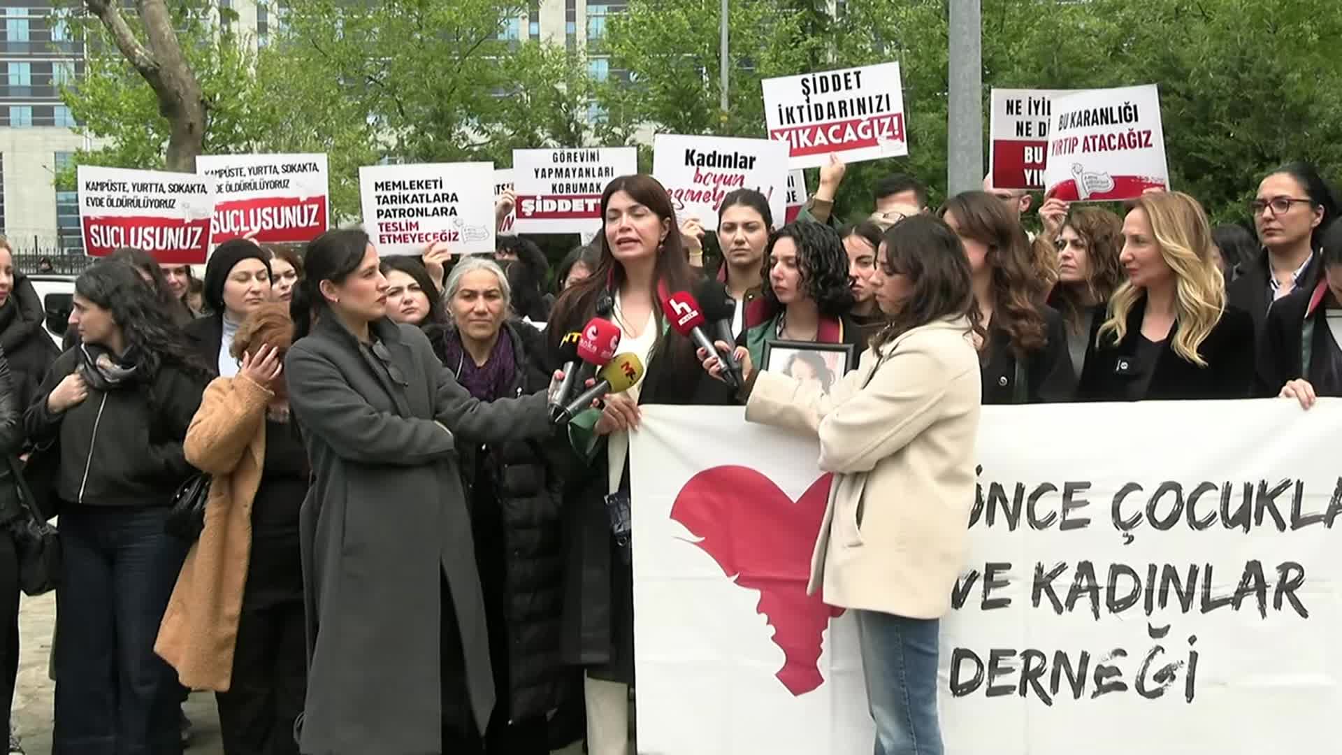 Hifa İkra davası ertelendi... Kadın hakları örgütlerinin davaya katılım taleplerinin reddedilmesi, gizlilik kararının kaldırılmaması, sanık babanın tutuksuz yargılanması tepki çekti