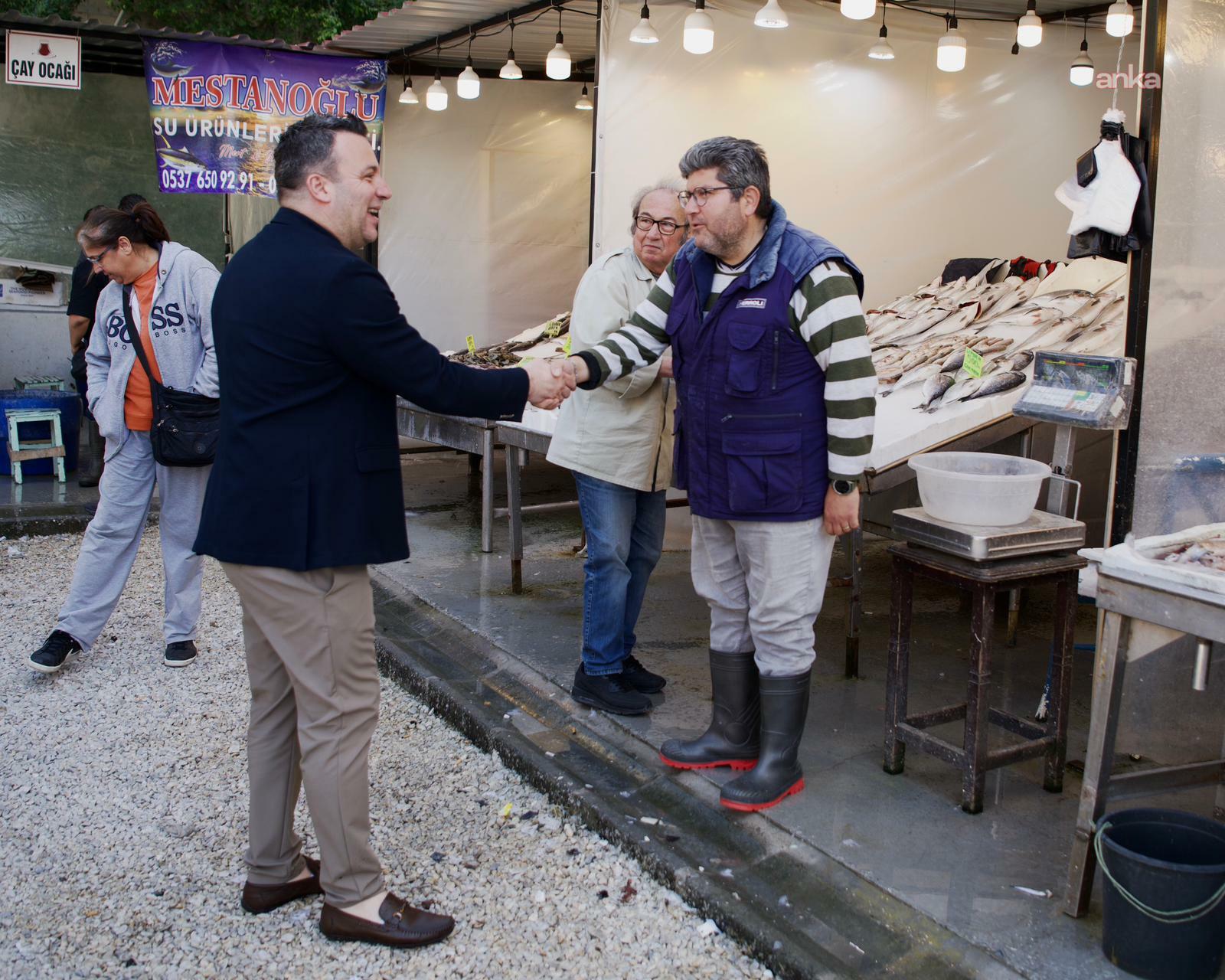 Kuşadası Belediye Başkan Vekili Demirtaş'tan Balık Pazarı'na ziyaret