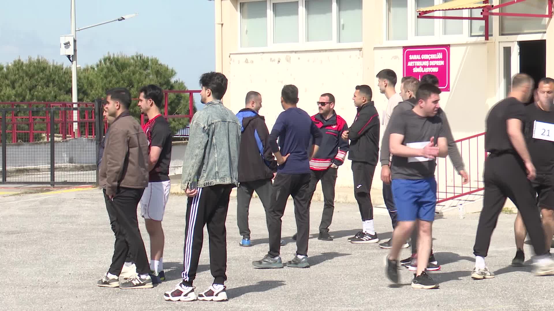 İzmir İtfaiyesi’nde zorlu sınav maratonu başladı