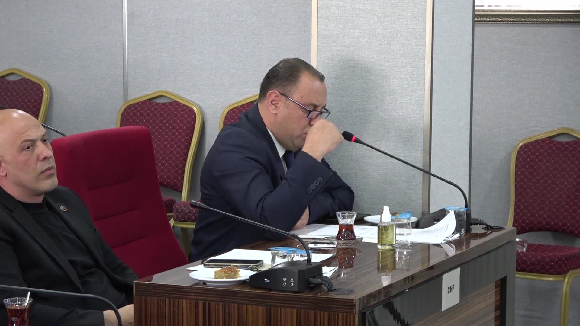 CHP'li Belediye Meclisi Üyeleri Isparta'da ömrünü dolduran su sayaçlarının ücretsiz değiştirilmesini istiyor