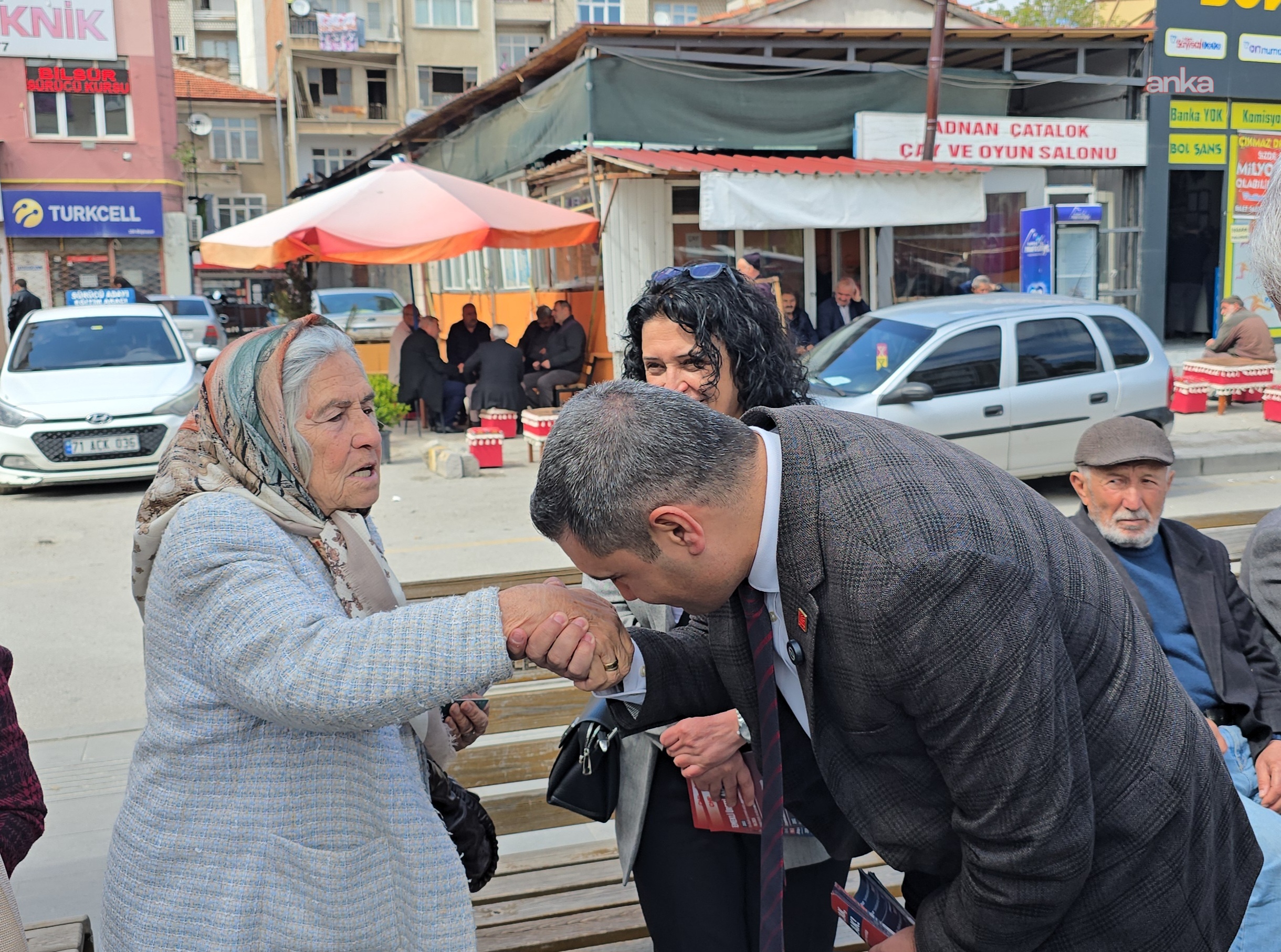 CHP'liler saha çalışmaları kapsamında Kırıkkale'de esnaf ziyareti yaptı